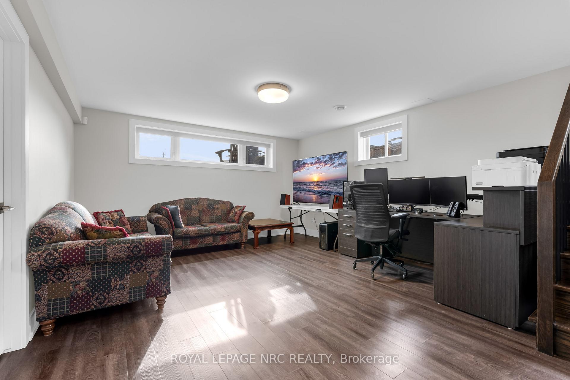Photo 45 of 80 Days Avenue, Thorold, Hurricane/Merrittville — HOMEH