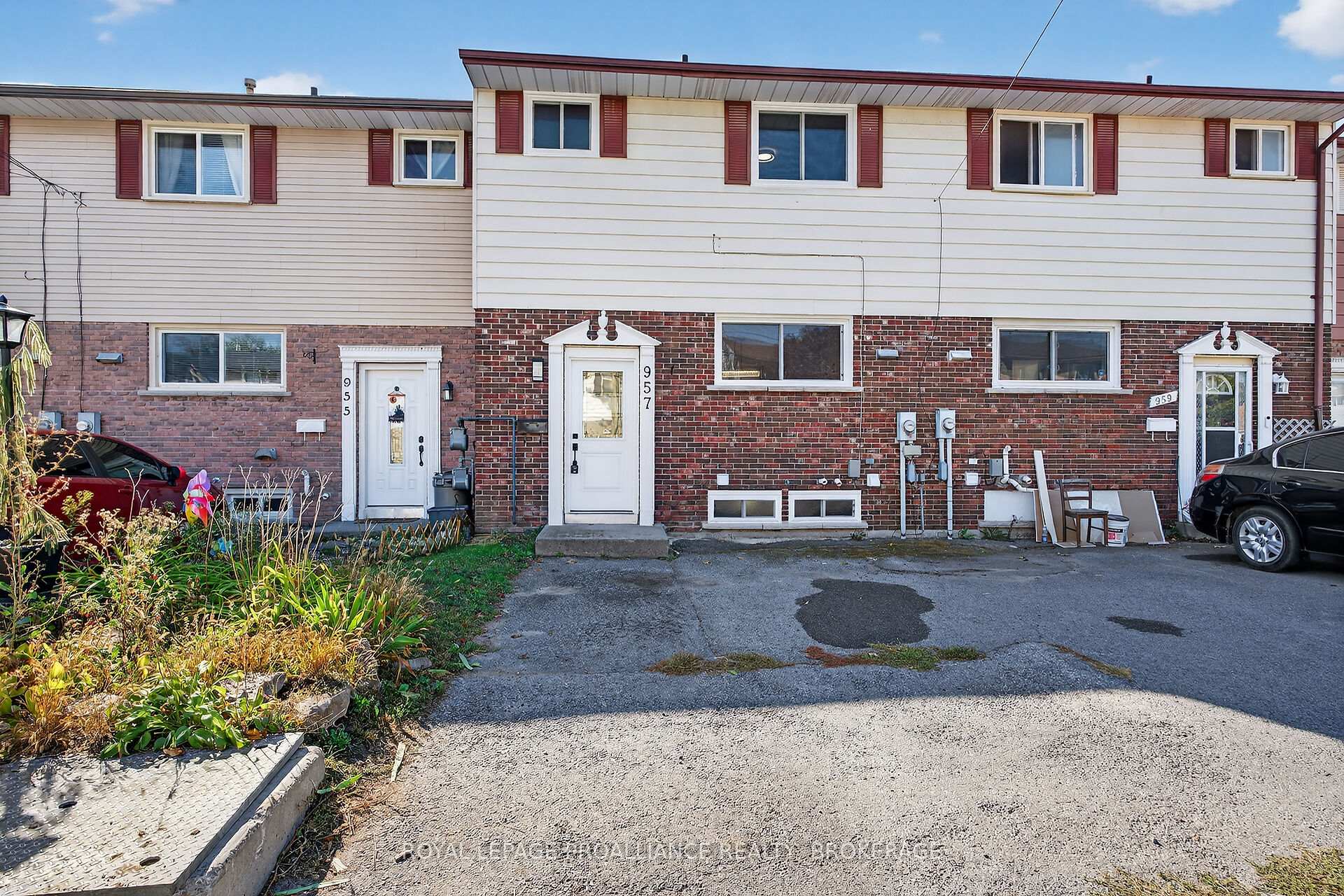 Photo 4 of 957 Oakview Avenue, Kingston, South of Taylor-Kidd Blvd — HOMEH