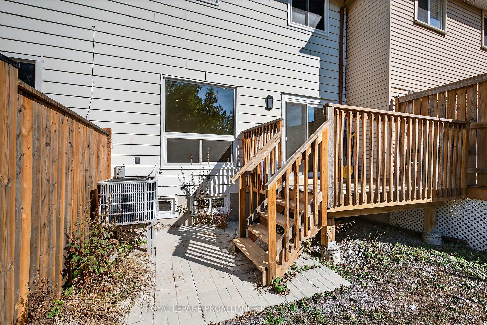 Photo 31 of 957 Oakview Avenue, Kingston, South of Taylor-Kidd Blvd — HOMEH