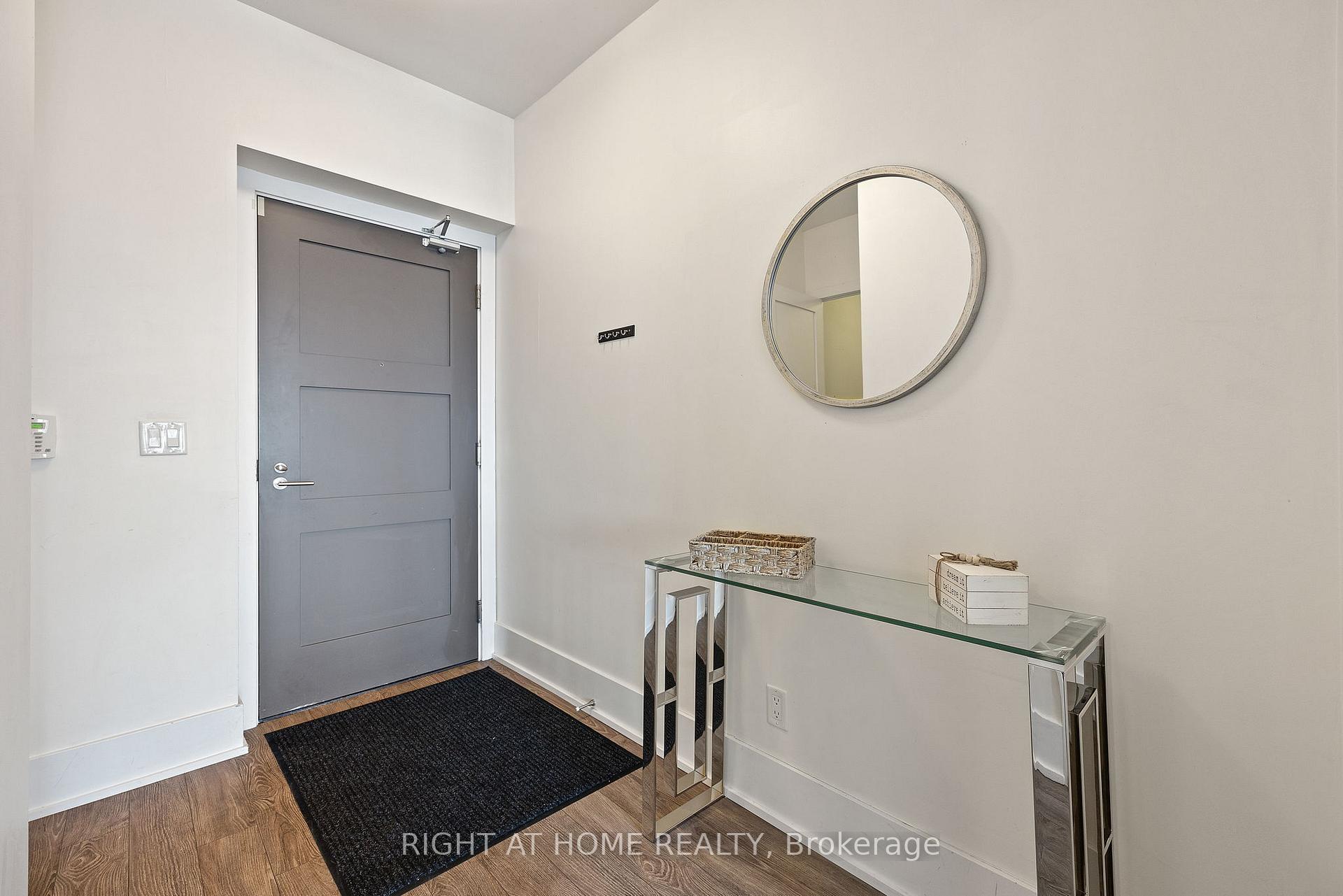 Photo 3 of Unit 3903, 300 front Street W, Toronto, Waterfront Communities — HOMEH