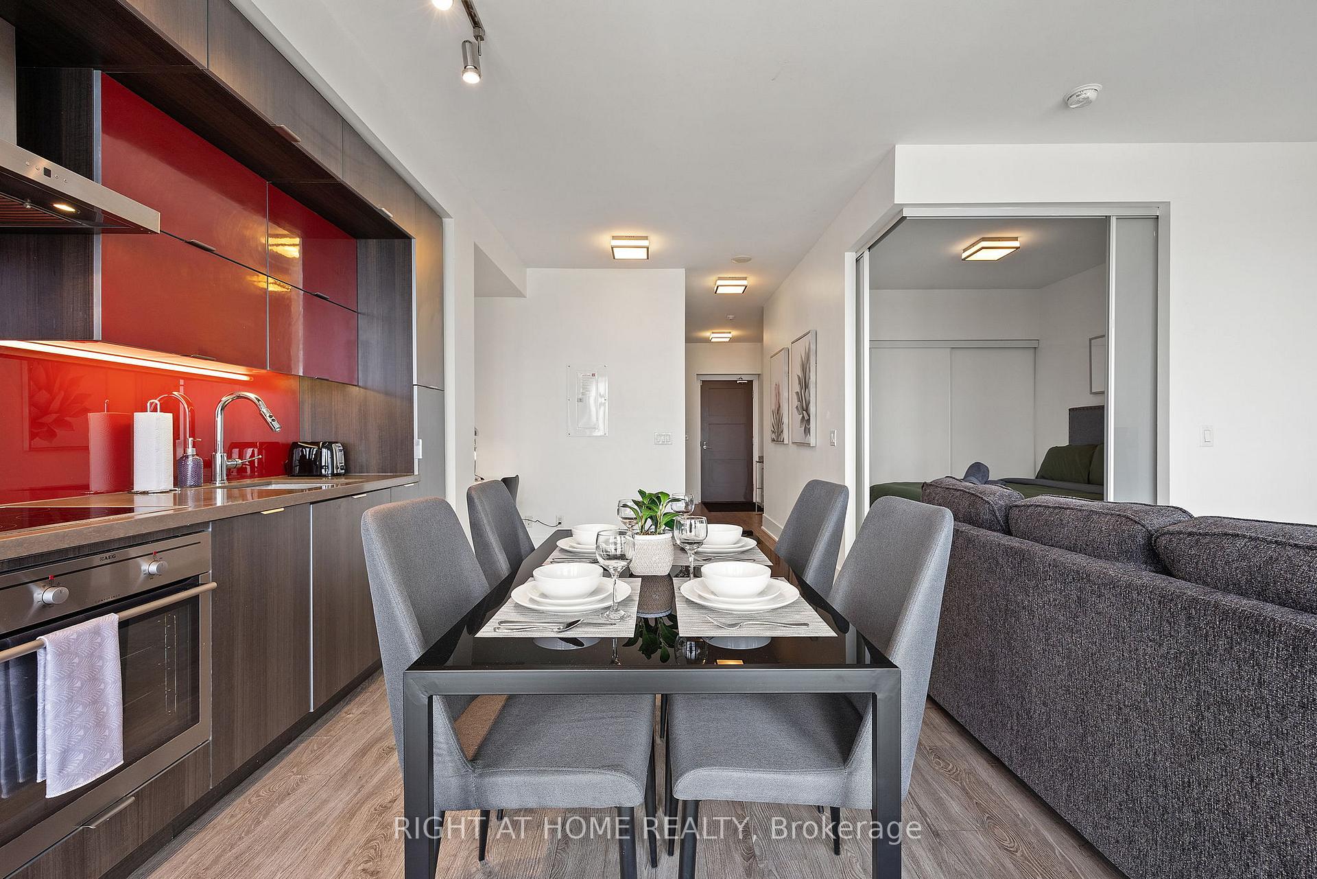 Photo 8 of Unit 3903, 300 front Street W, Toronto, Waterfront Communities — HOMEH