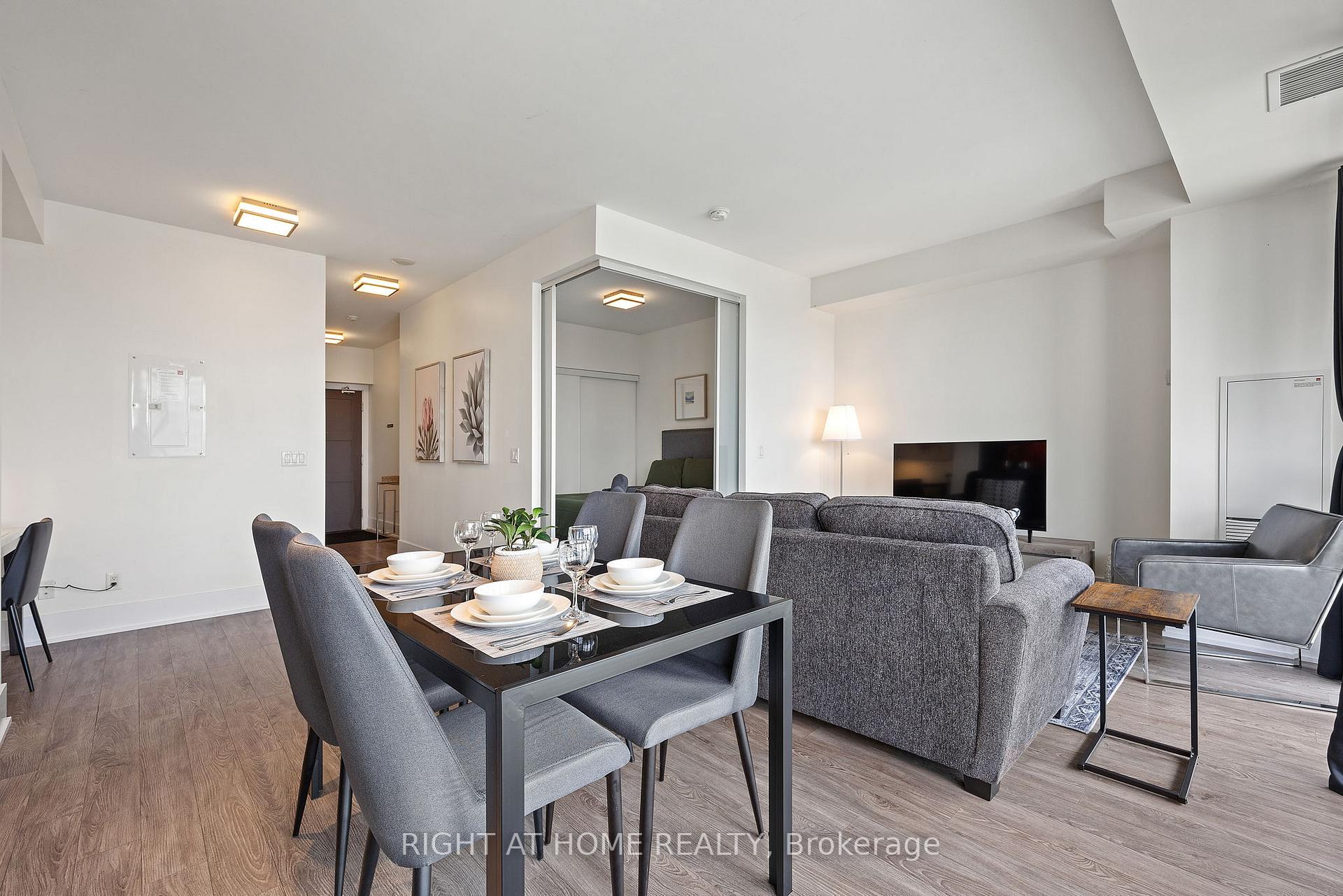 Photo 9 of Unit 3903, 300 front Street W, Toronto, Waterfront Communities — HOMEH
