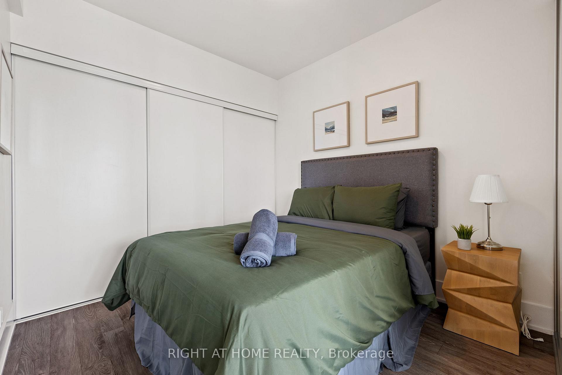 Photo 11 of Unit 3903, 300 front Street W, Toronto, Waterfront Communities — HOMEH
