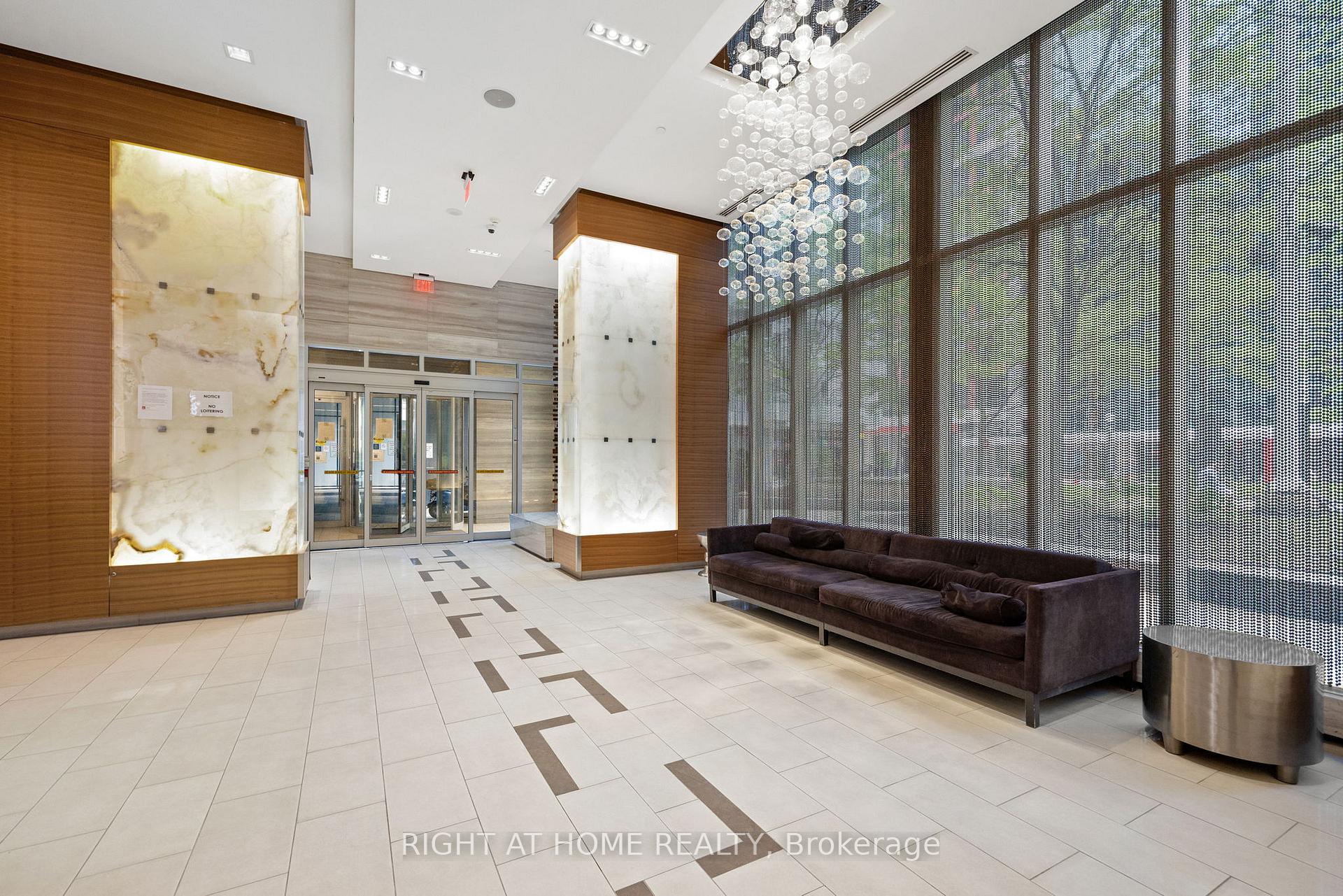 Photo 20 of Unit 3903, 300 front Street W, Toronto, Waterfront Communities — HOMEH
