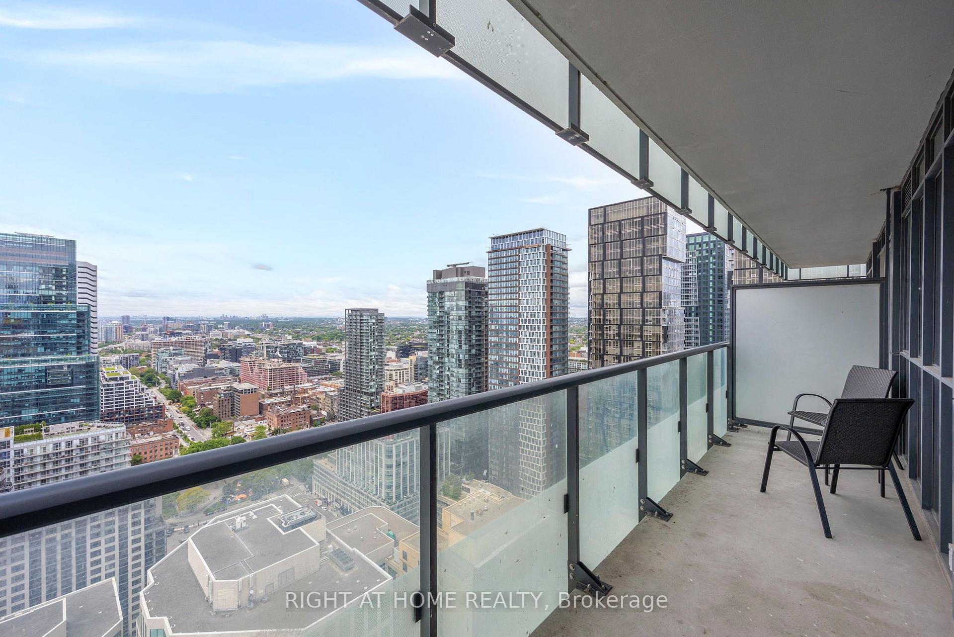 Photo 22 of Unit 3903, 300 front Street W, Toronto, Waterfront Communities — HOMEH
