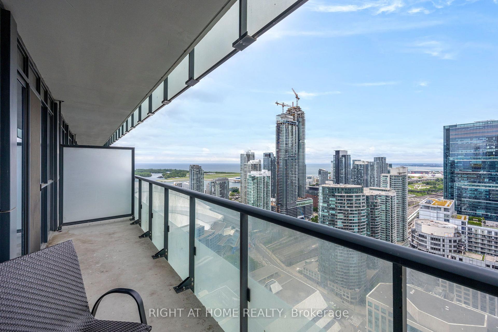 Photo 24 of Unit 3903, 300 front Street W, Toronto, Waterfront Communities — HOMEH