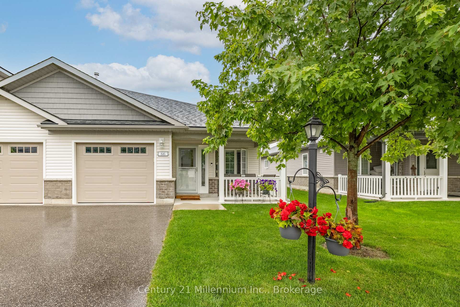 Photo 2 of 66 Ivy Crescent, Wasaga Beach — HOMEH