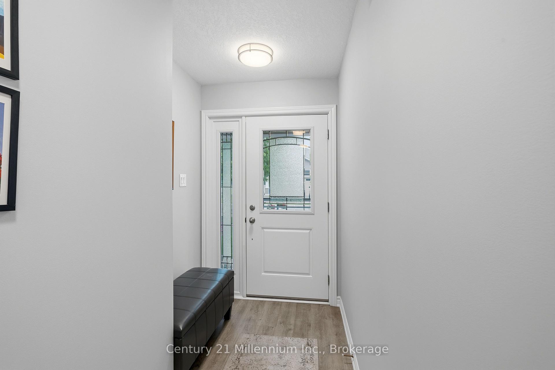 Photo 4 of 66 Ivy Crescent, Wasaga Beach — HOMEH