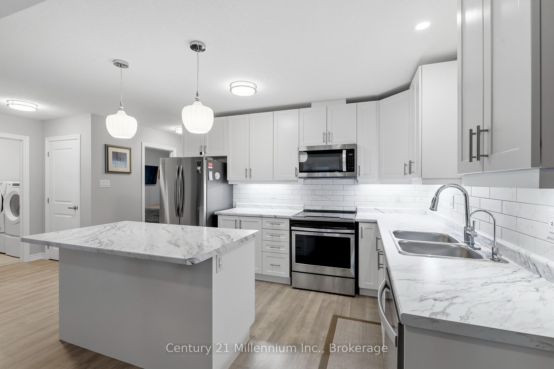 Photo 10 of 66 Ivy Crescent, Wasaga Beach — HOMEH