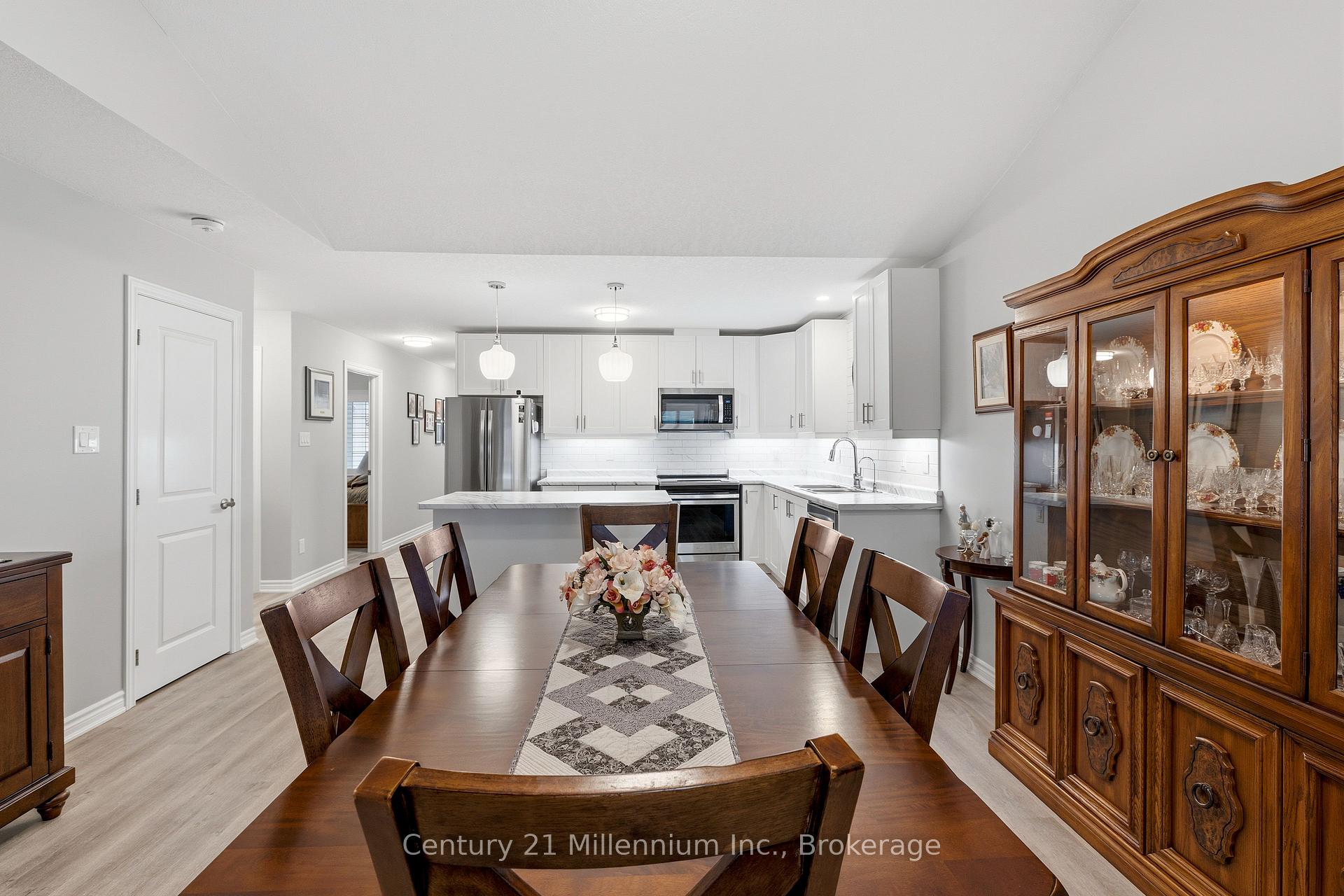 Photo 11 of 66 Ivy Crescent, Wasaga Beach — HOMEH