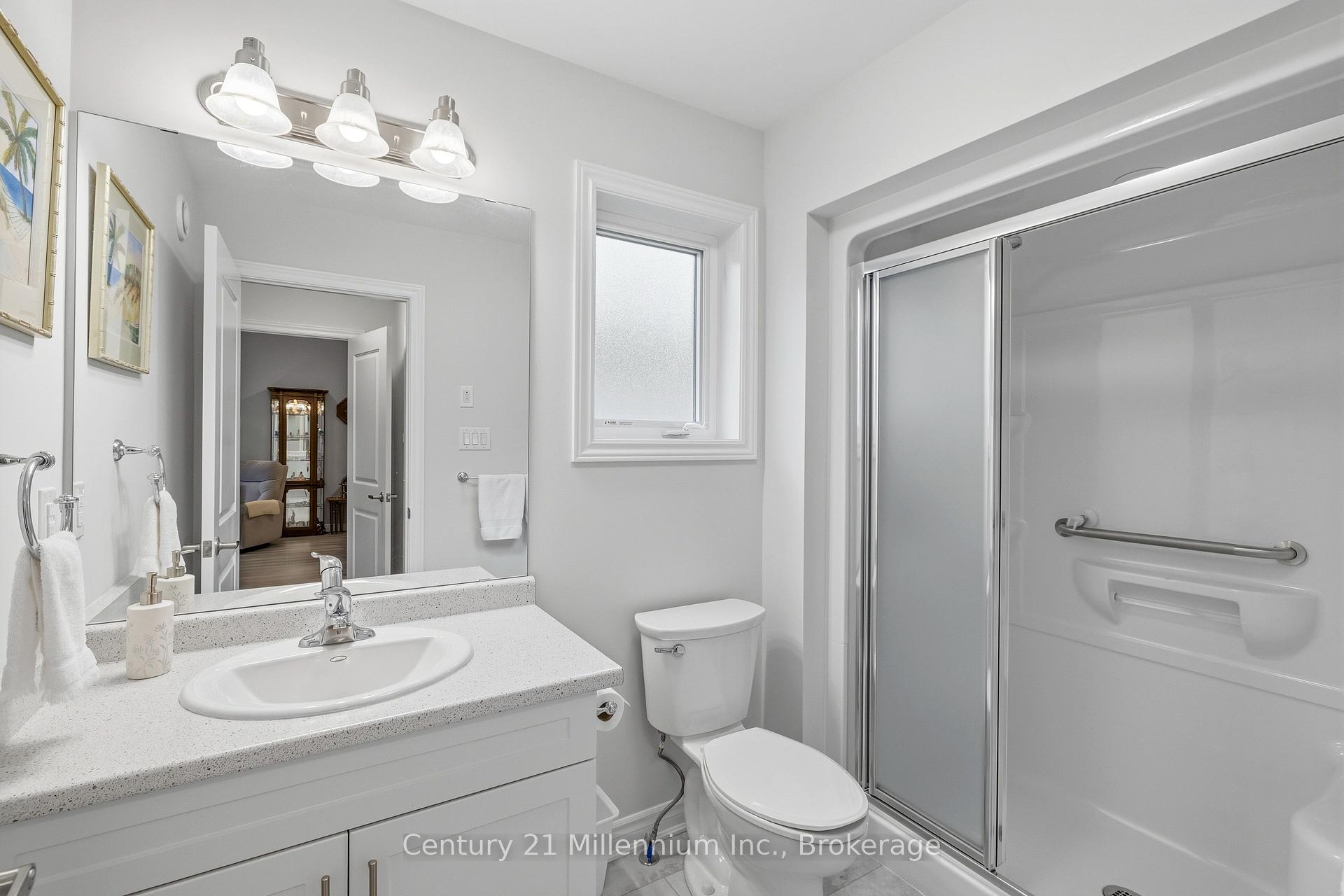 Photo 15 of 66 Ivy Crescent, Wasaga Beach — HOMEH