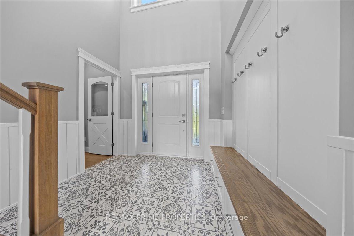 Photo 4 of 2440 Emmett Road, Ottawa, Cumberland West — HOMEH
