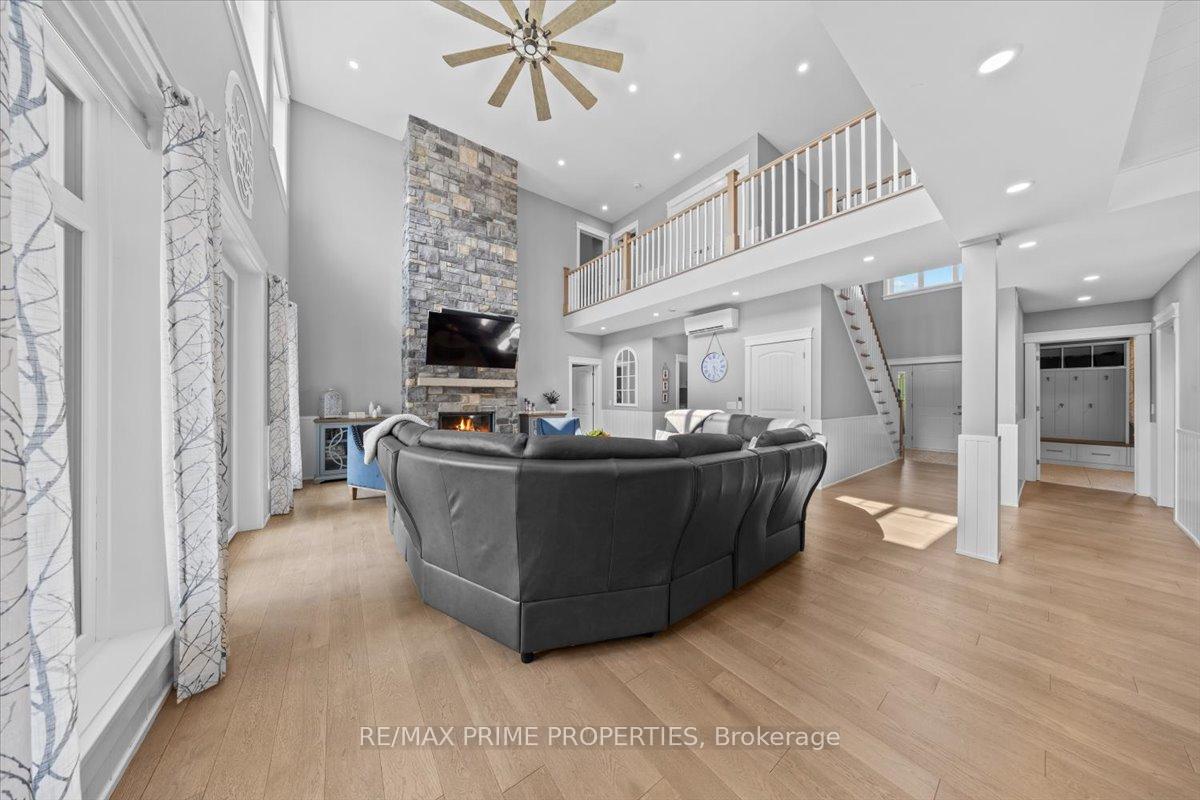 Photo 7 of 2440 Emmett Road, Ottawa, Cumberland West — HOMEH