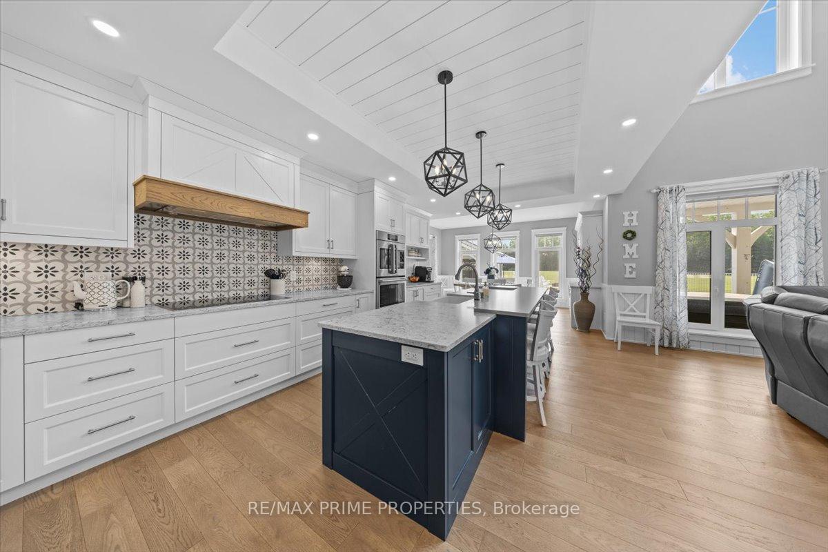Photo 14 of 2440 Emmett Road, Ottawa, Cumberland West — HOMEH