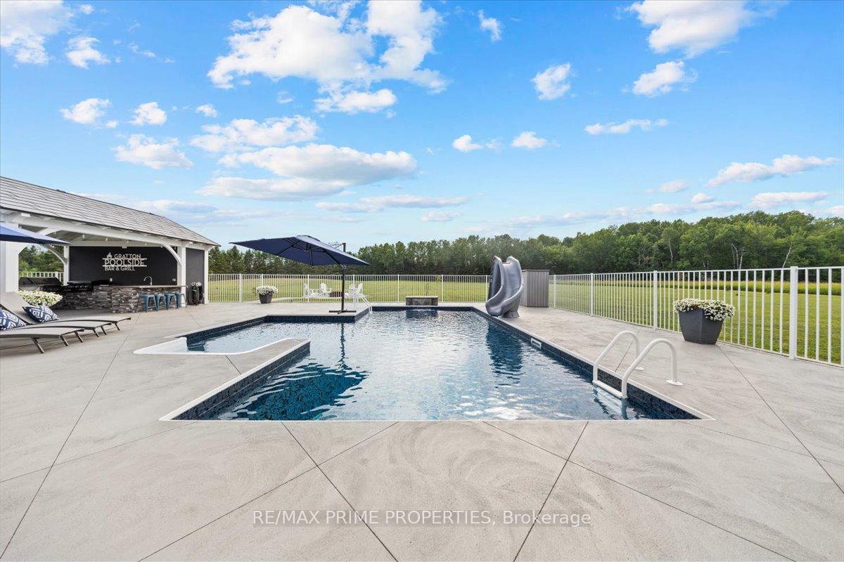 Photo 36 of 2440 Emmett Road, Ottawa, Cumberland West — HOMEH