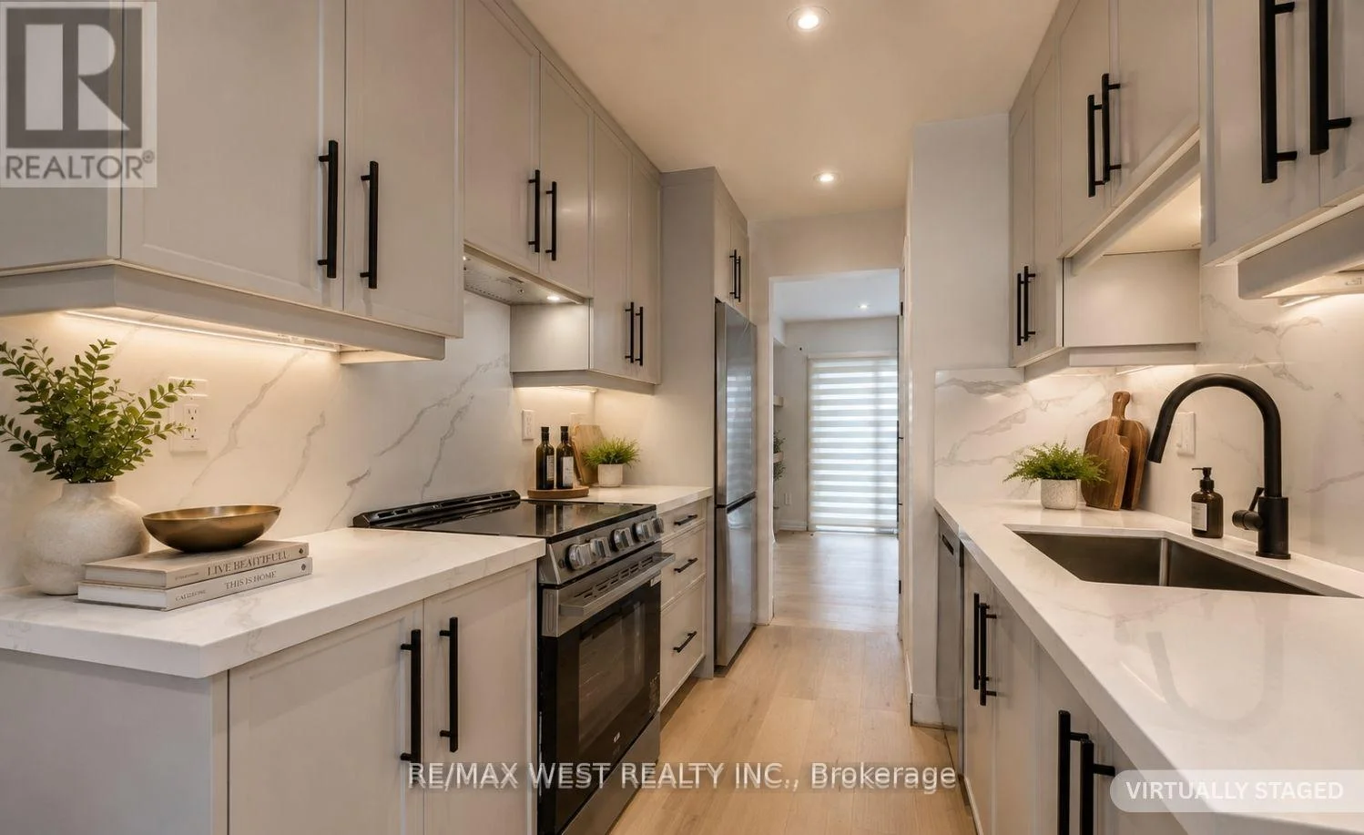 Photo 4 of Unit 67, 900 Central Park Drive, Brampton, Northgate — HOMEH