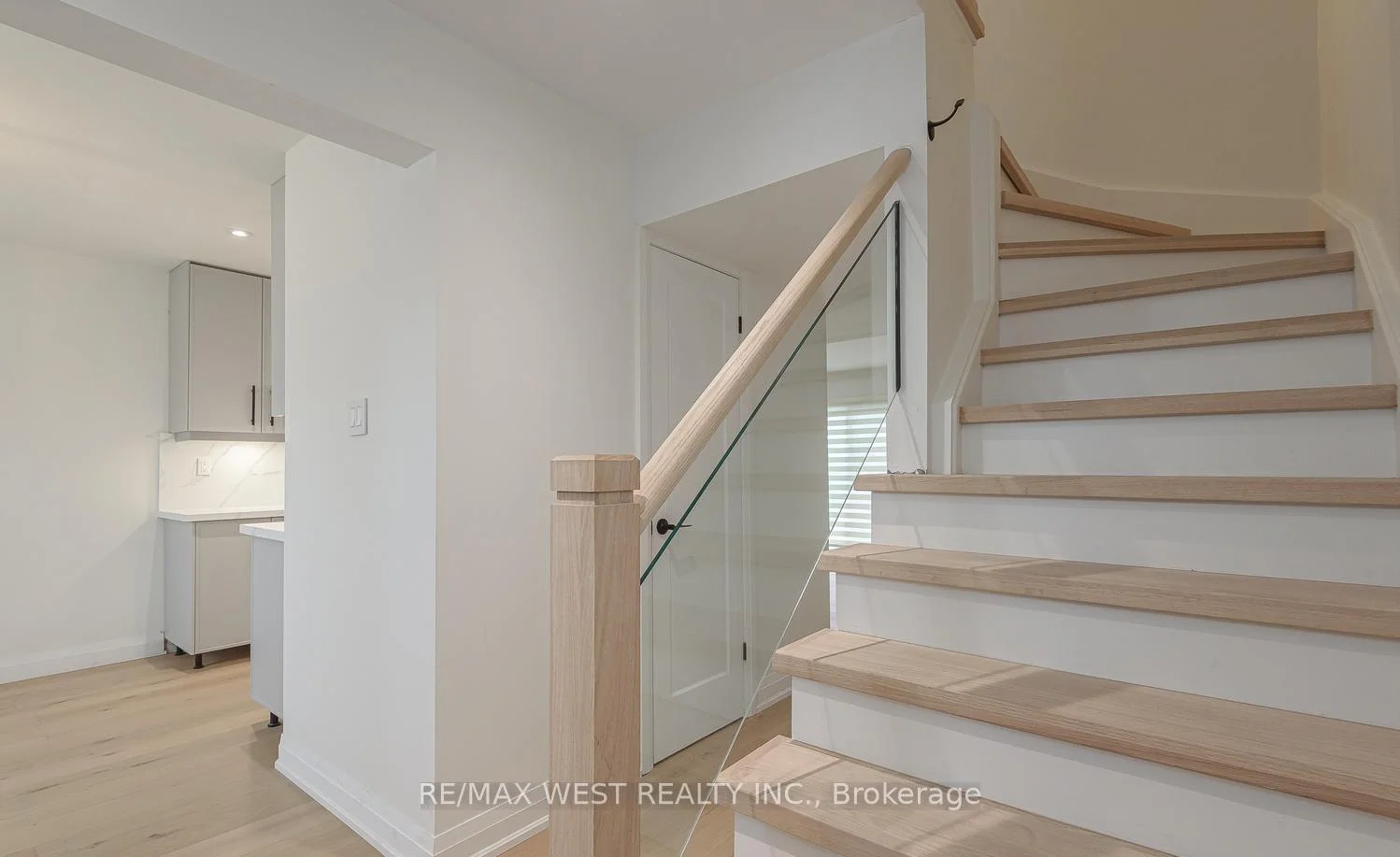 Photo 13 of Unit 67, 900 Central Park Drive, Brampton, Northgate — HOMEH