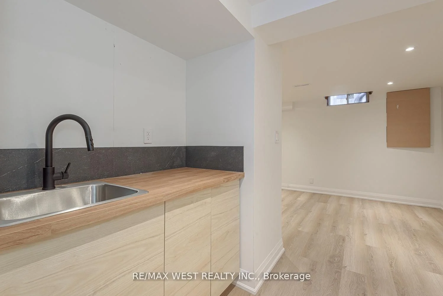 Photo 53 of Unit 67, 900 Central Park Drive, Brampton, Northgate — HOMEH