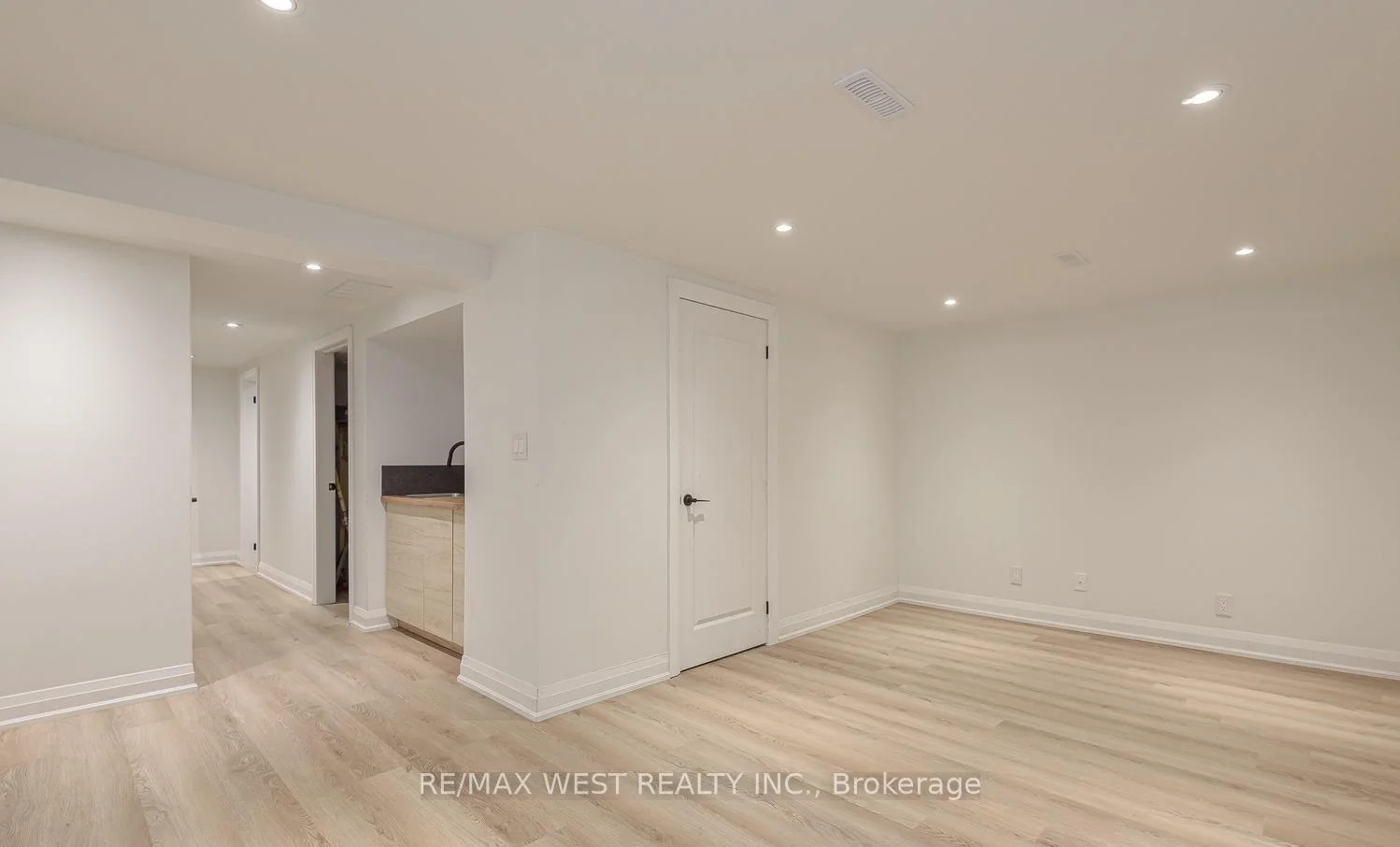 Photo 56 of Unit 67, 900 Central Park Drive, Brampton, Northgate — HOMEH