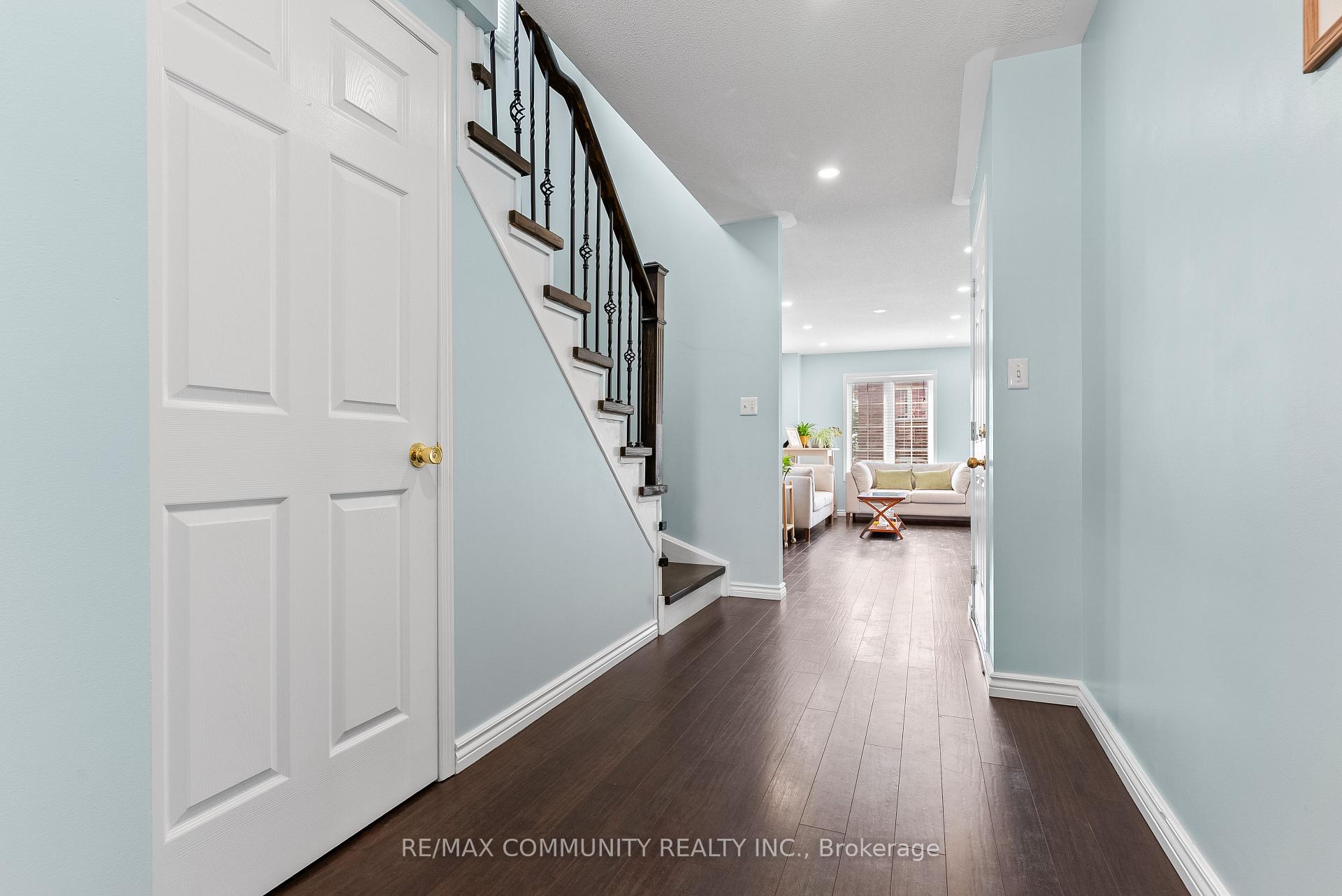 Photo 4 of 32 Bartolo Lane, Ajax, Central — HOMEH