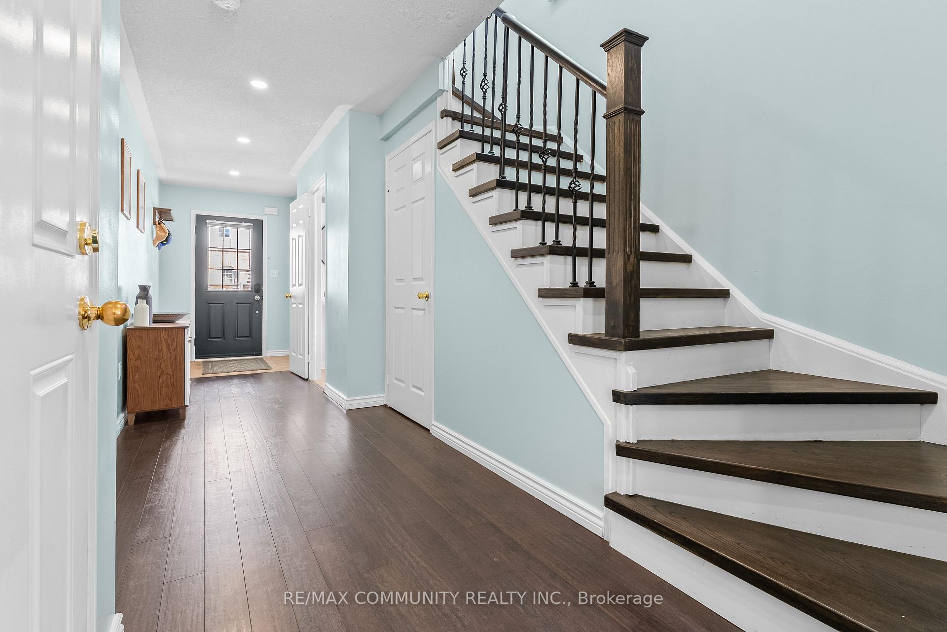Photo 16 of 32 Bartolo Lane, Ajax, Central — HOMEH