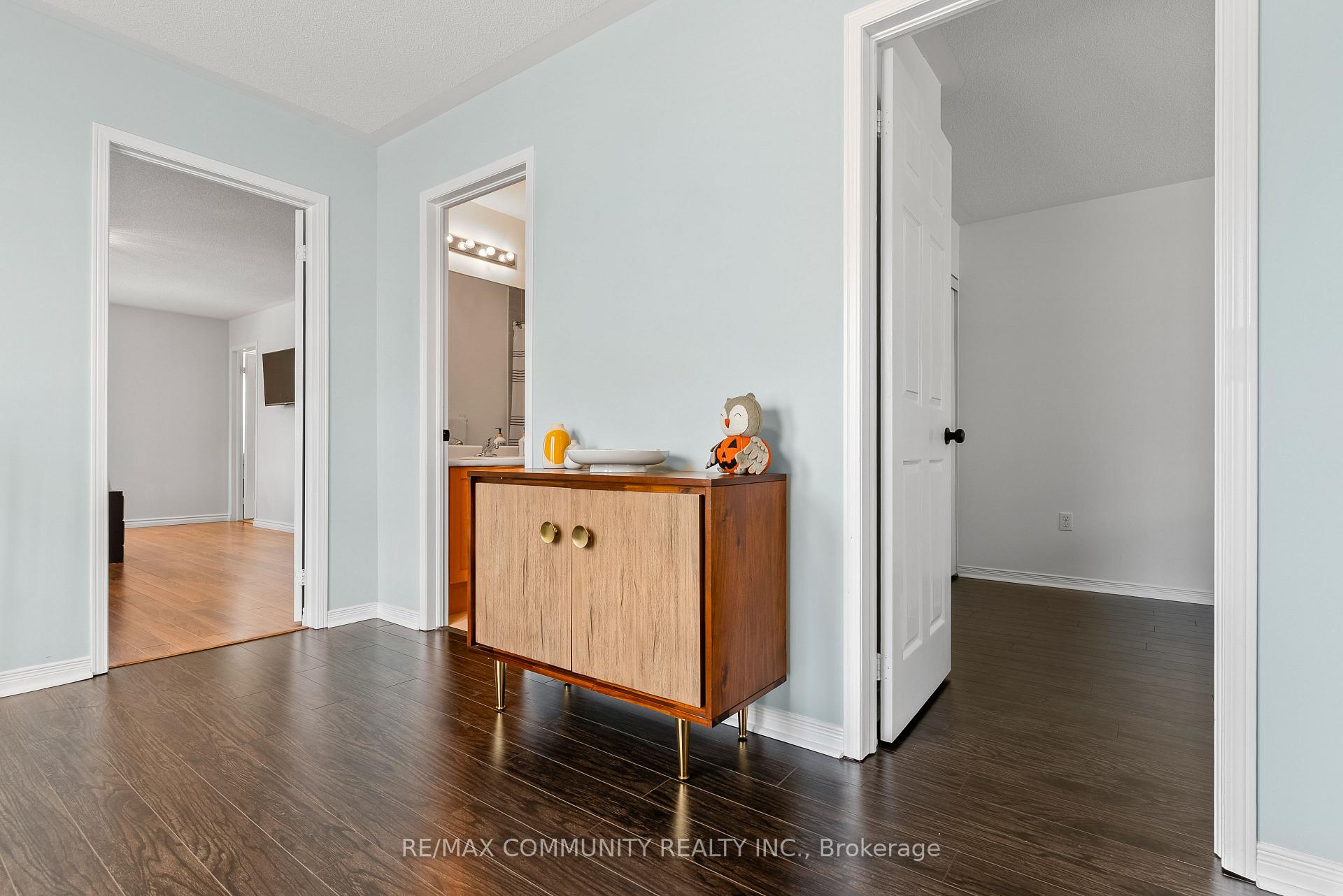 Photo 22 of 32 Bartolo Lane, Ajax, Central — HOMEH