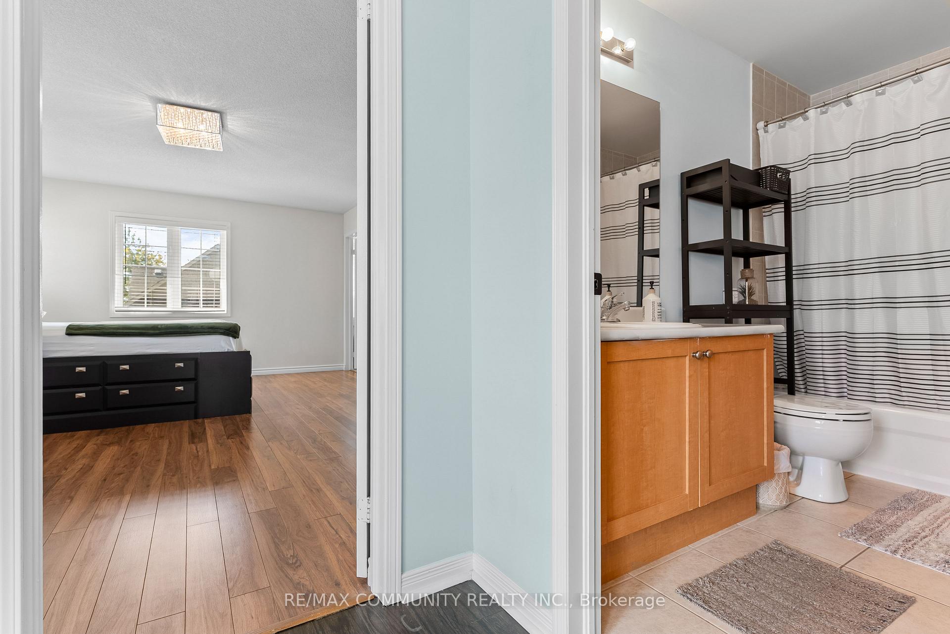 Photo 26 of 32 Bartolo Lane, Ajax, Central — HOMEH
