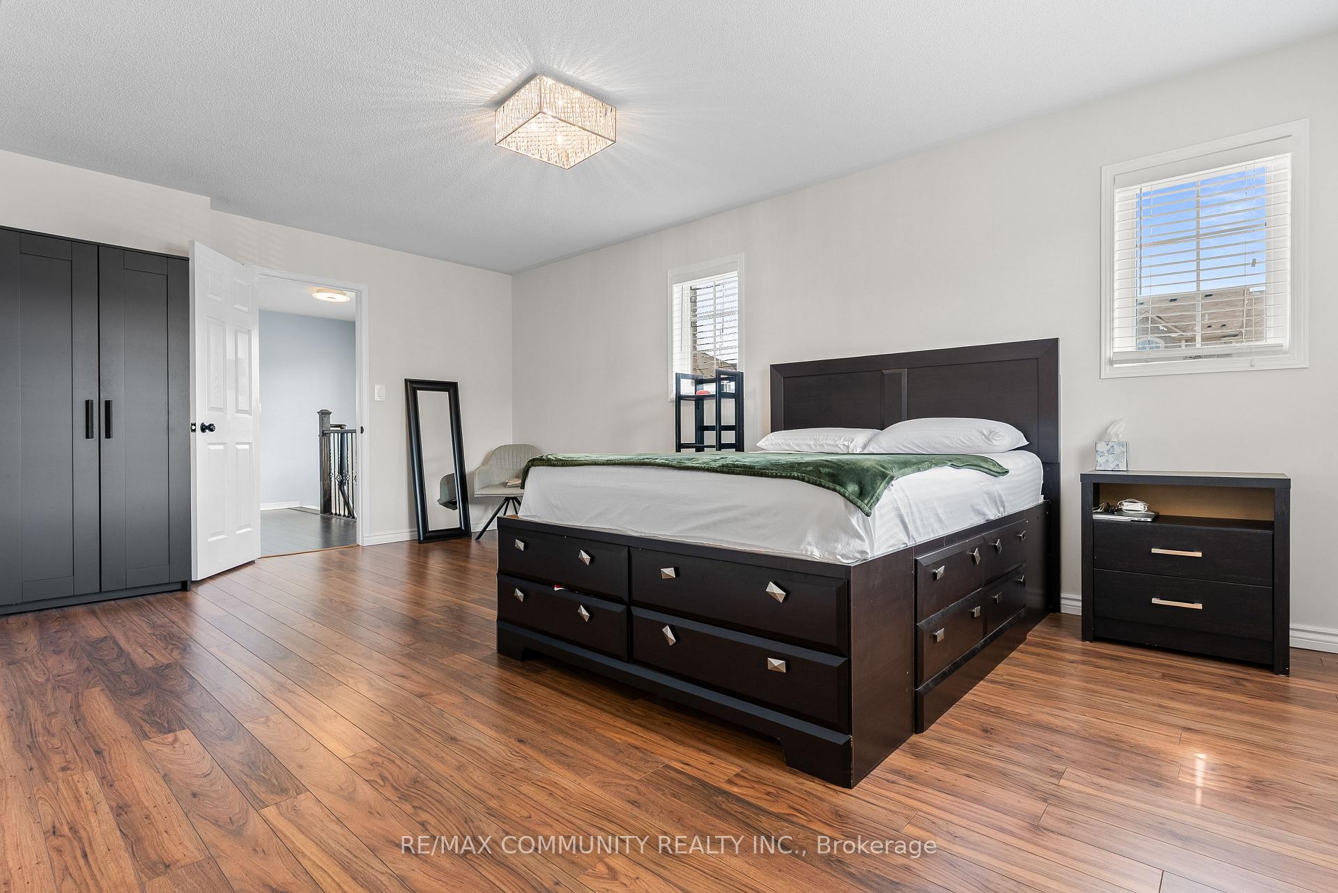Photo 29 of 32 Bartolo Lane, Ajax, Central — HOMEH