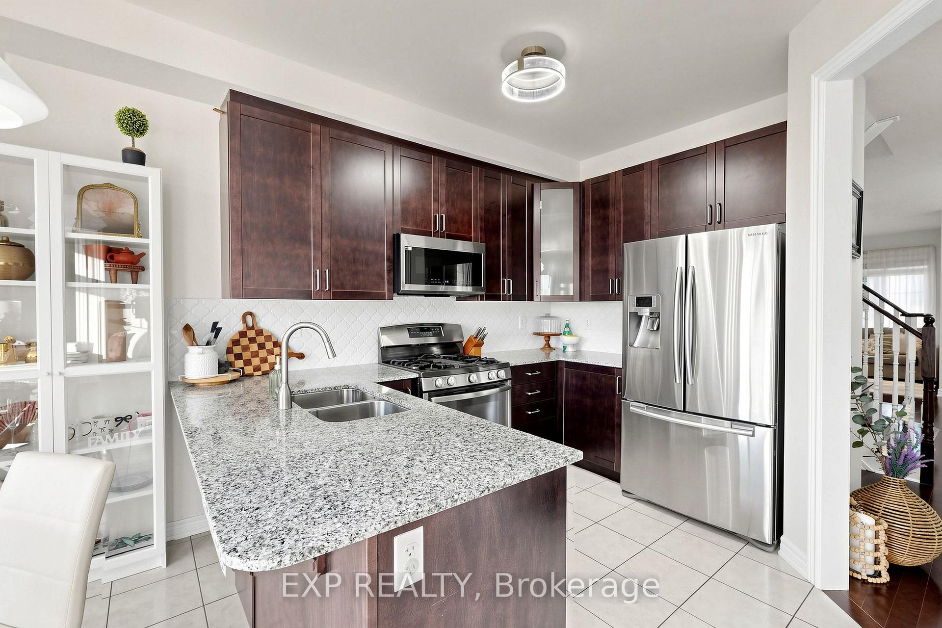 Photo 21 of 10 Borrelli Drive, Brampton, Credit Valley — HOMEH