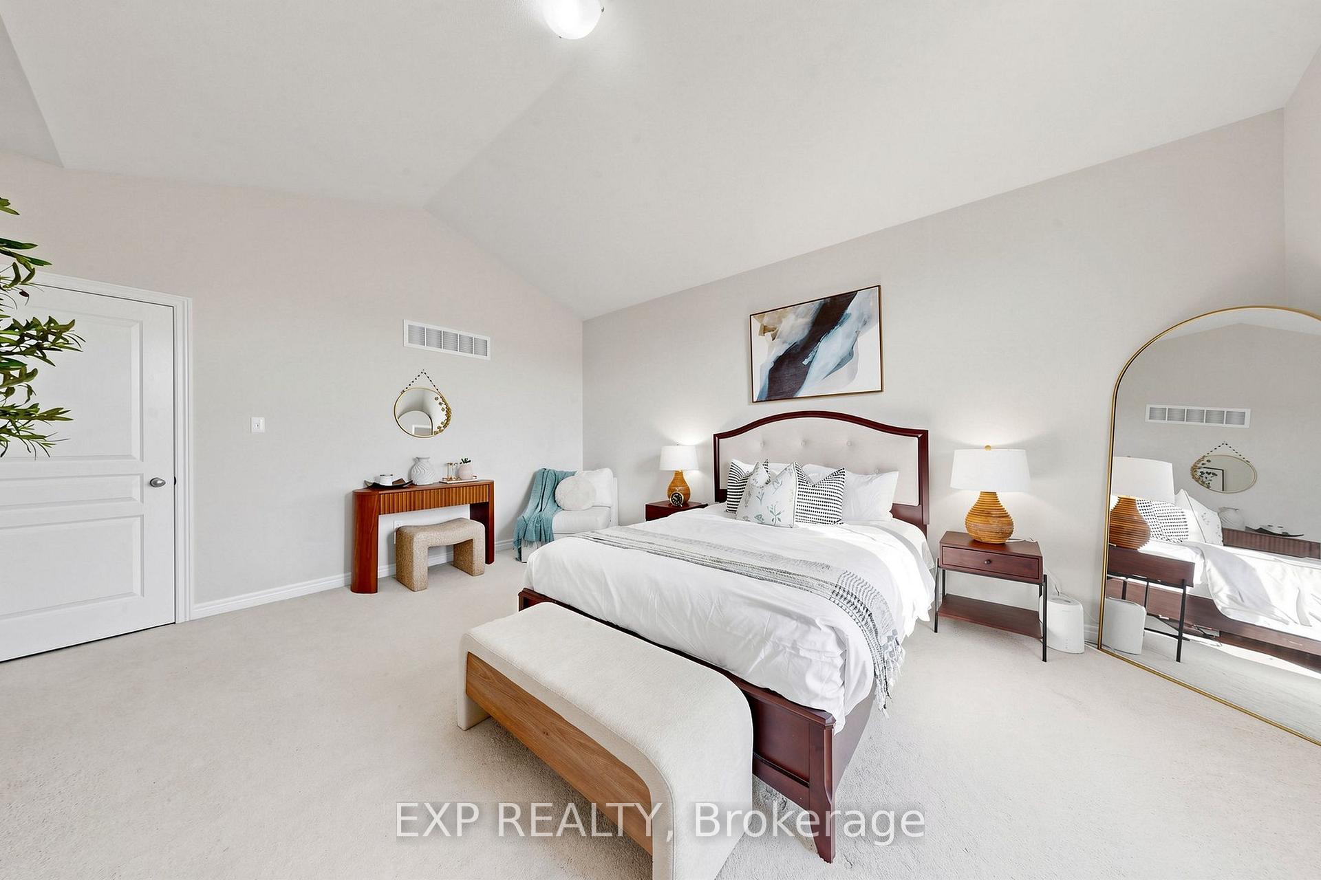 Photo 33 of 10 Borrelli Drive, Brampton, Credit Valley — HOMEH