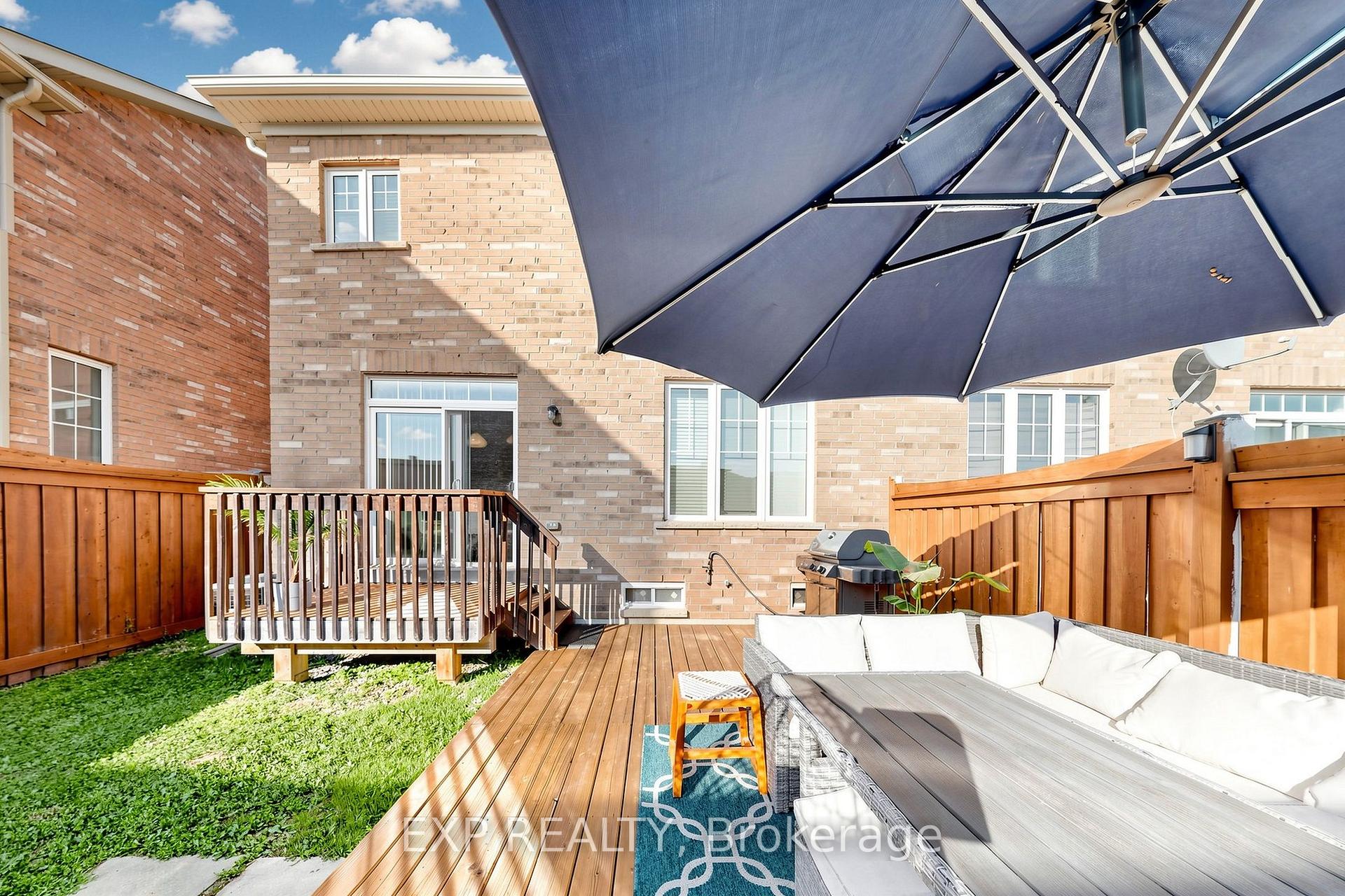Photo 48 of 10 Borrelli Drive, Brampton, Credit Valley — HOMEH