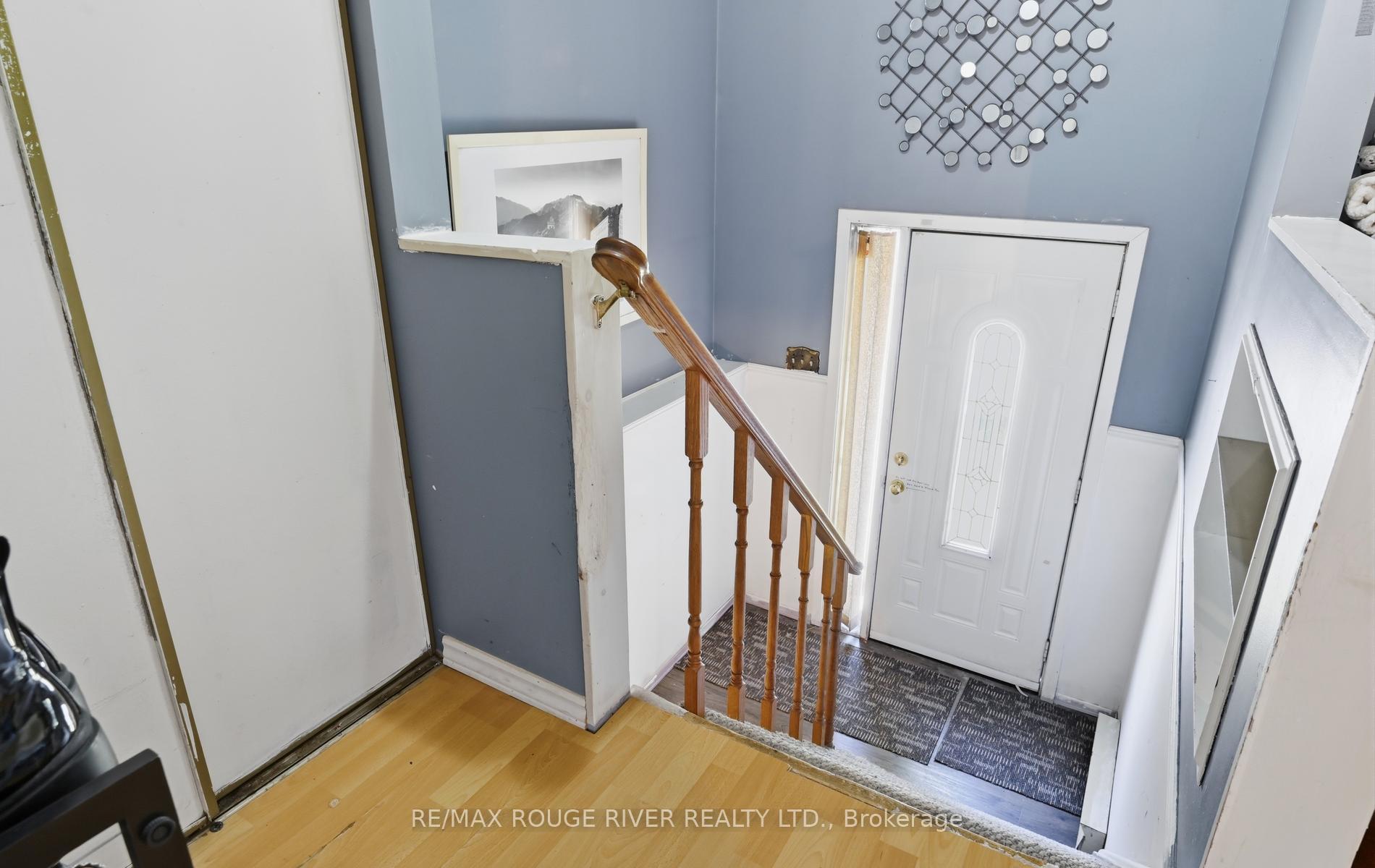 Photo 5 of 923 Glen Street, Oshawa, Lakeview — HOMEH