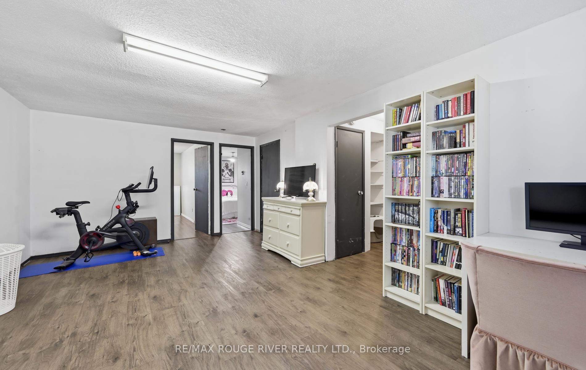 Photo 20 of 923 Glen Street, Oshawa, Lakeview — HOMEH