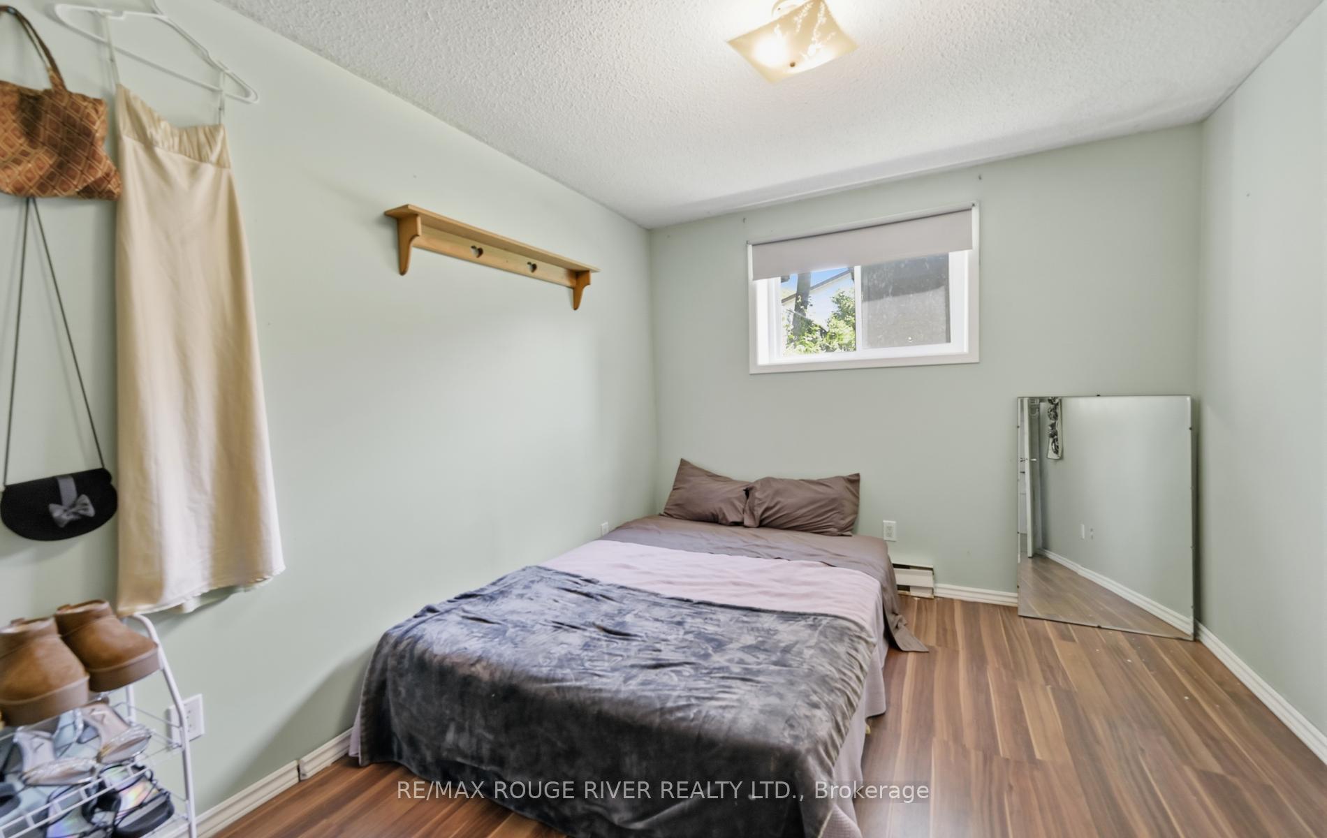 Photo 21 of 923 Glen Street, Oshawa, Lakeview — HOMEH