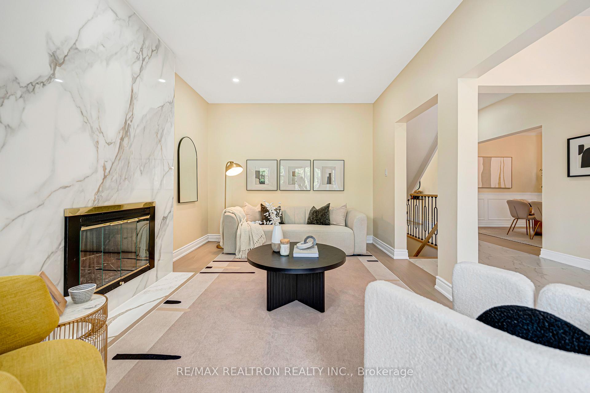 Photo 4 of 27 Captain Francis Drive, Markham, Buttonville — HOMEH