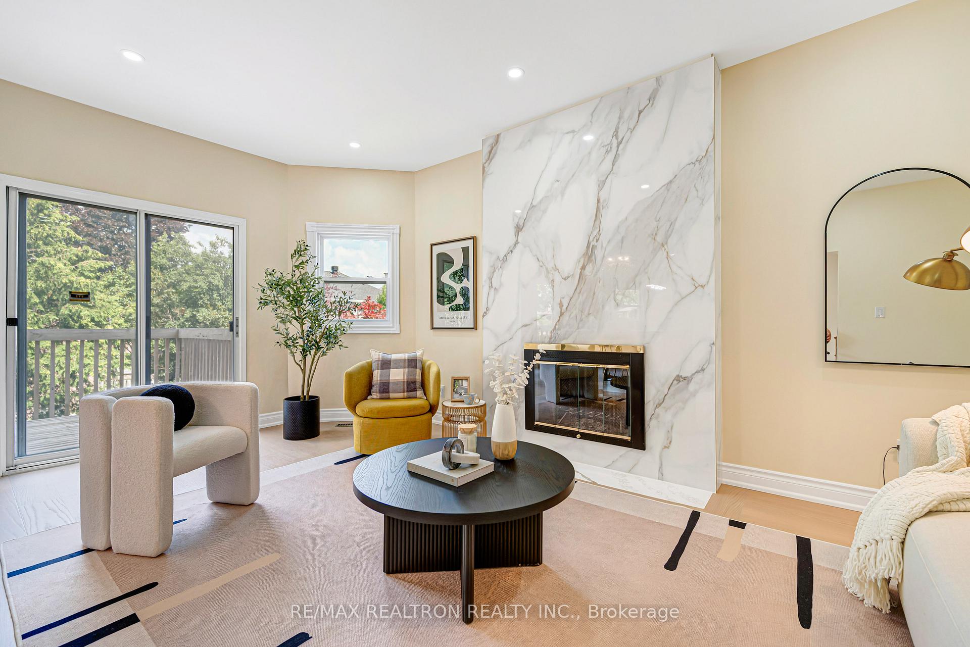 Photo 22 of 27 Captain Francis Drive, Markham, Buttonville — HOMEH