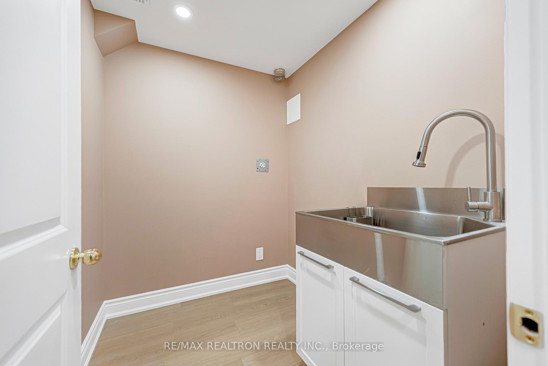 Photo 40 of 27 Captain Francis Drive, Markham, Buttonville — HOMEH