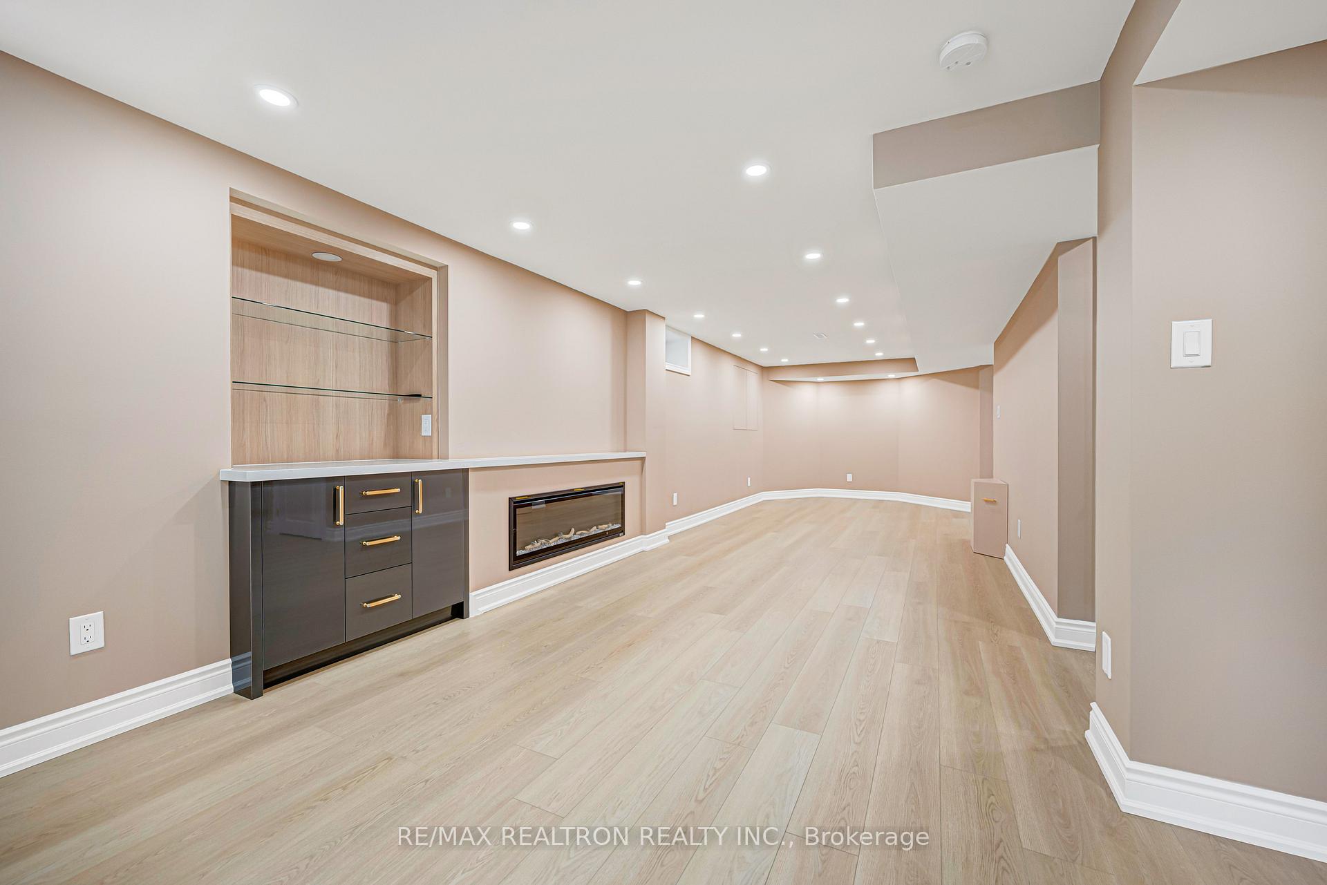 Photo 43 of 27 Captain Francis Drive, Markham, Buttonville — HOMEH