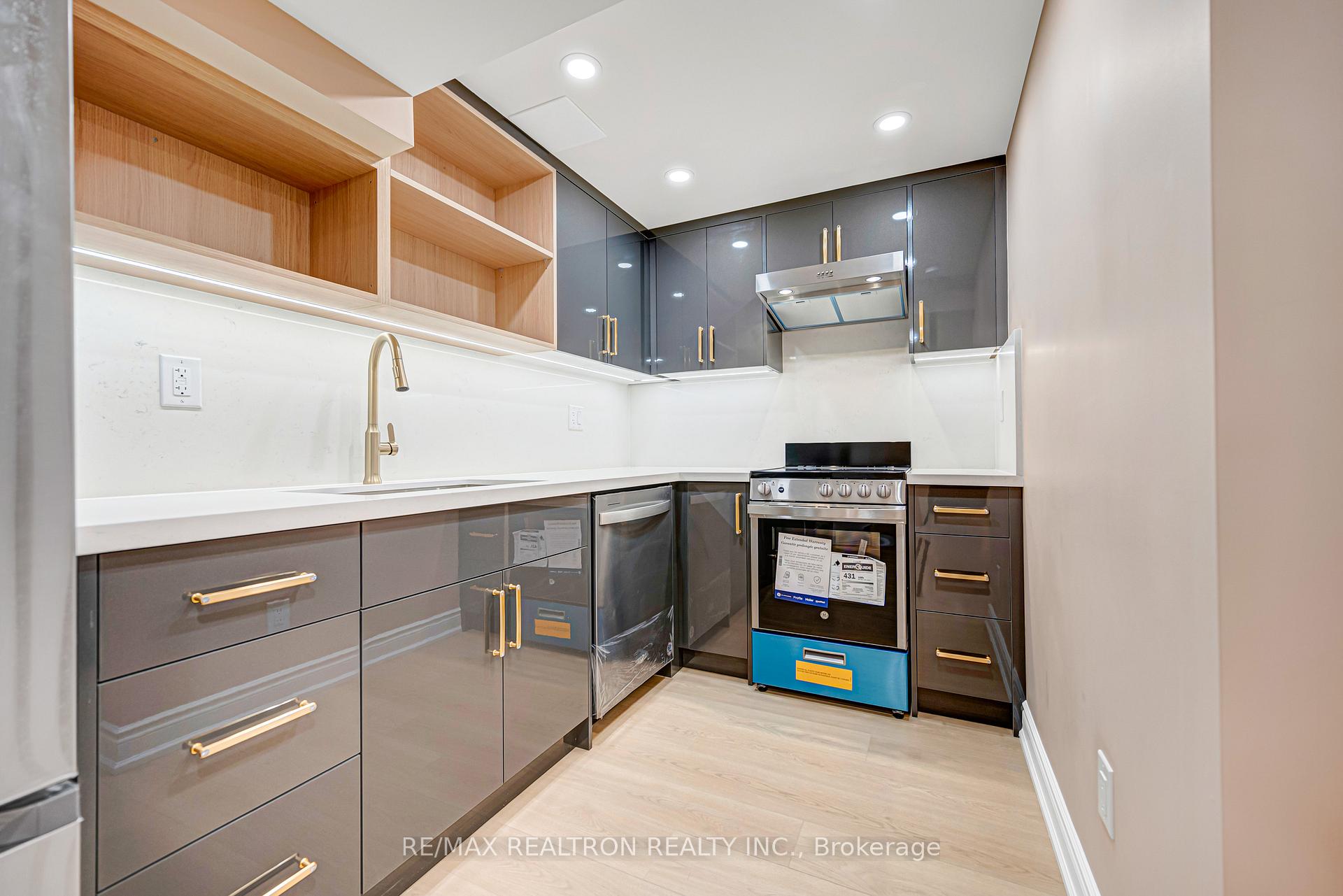 Photo 44 of 27 Captain Francis Drive, Markham, Buttonville — HOMEH