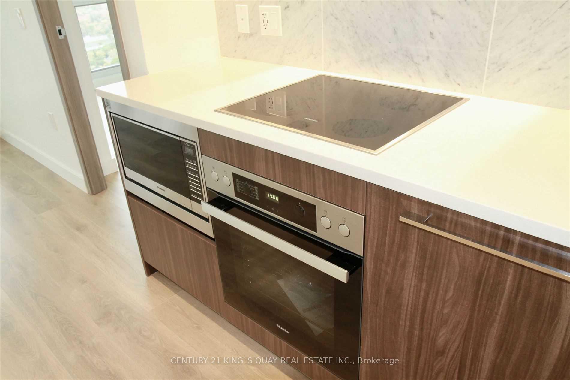 Photo 12 of Unit 3701, 85 McMahon Drive, North York, Bayview Village — HOMEH
