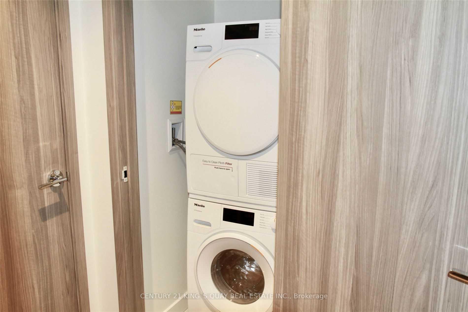 Photo 22 of Unit 3701, 85 McMahon Drive, North York, Bayview Village — HOMEH