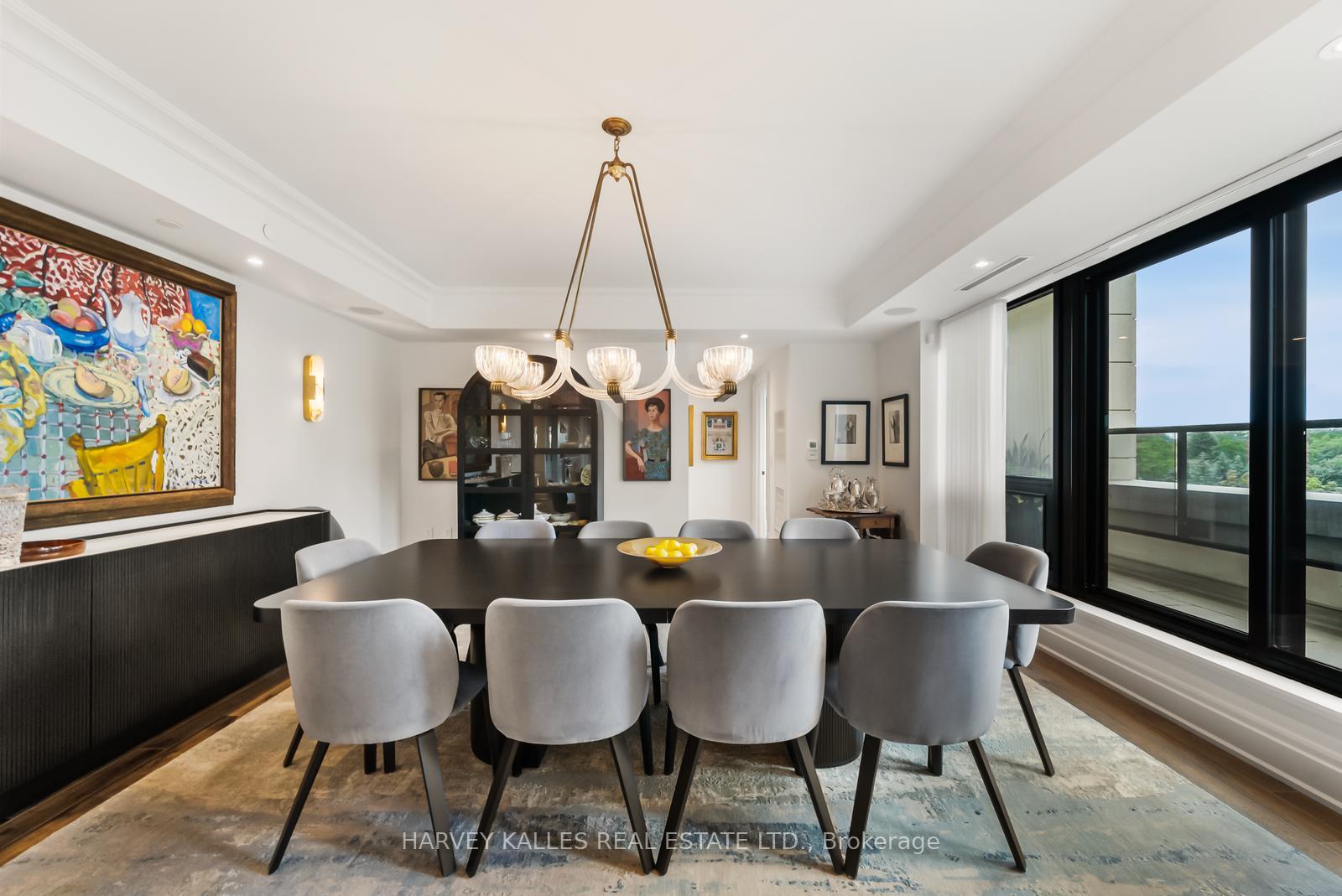 Photo 5 of Unit 701, 1 Forest Hill Road, Toronto, Casa Loma — HOMEH