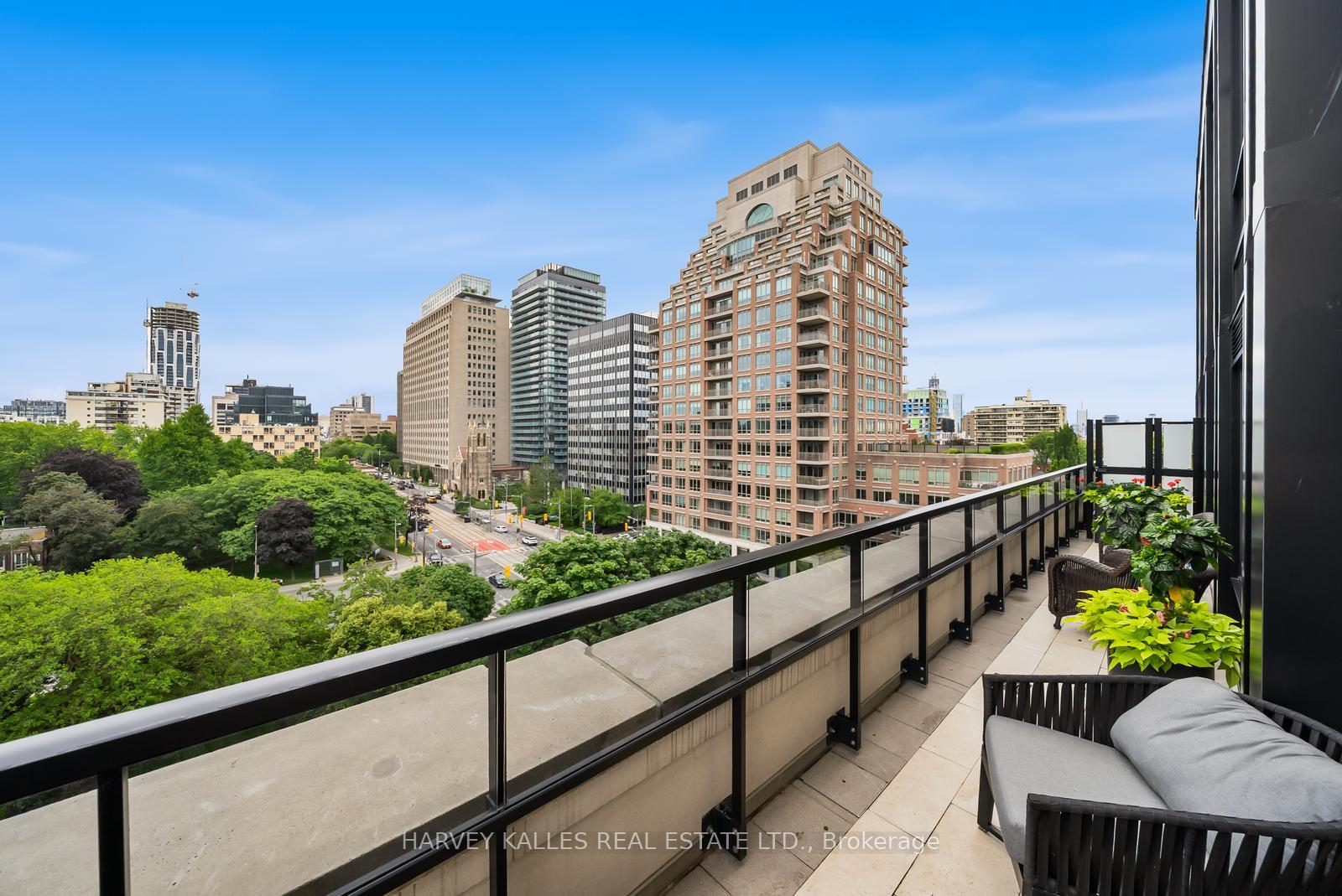 Photo 15 of Unit 701, 1 Forest Hill Road, Toronto, Casa Loma — HOMEH