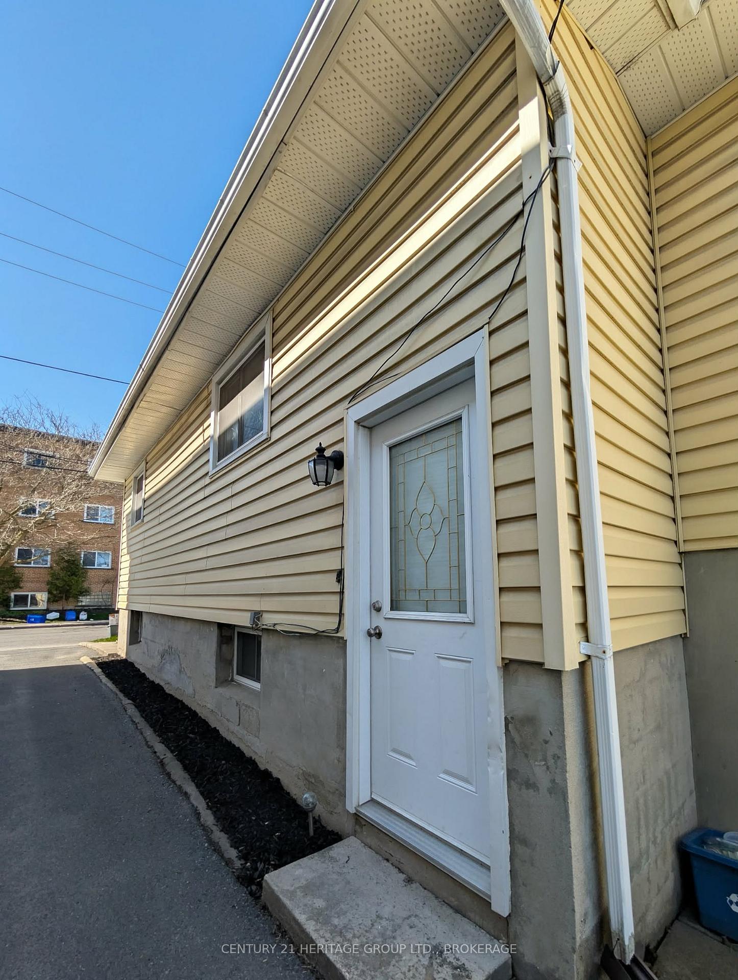 Photo 2 of 149 Pine Street, Kingston, East of Sir John A. Blvd — HOMEH