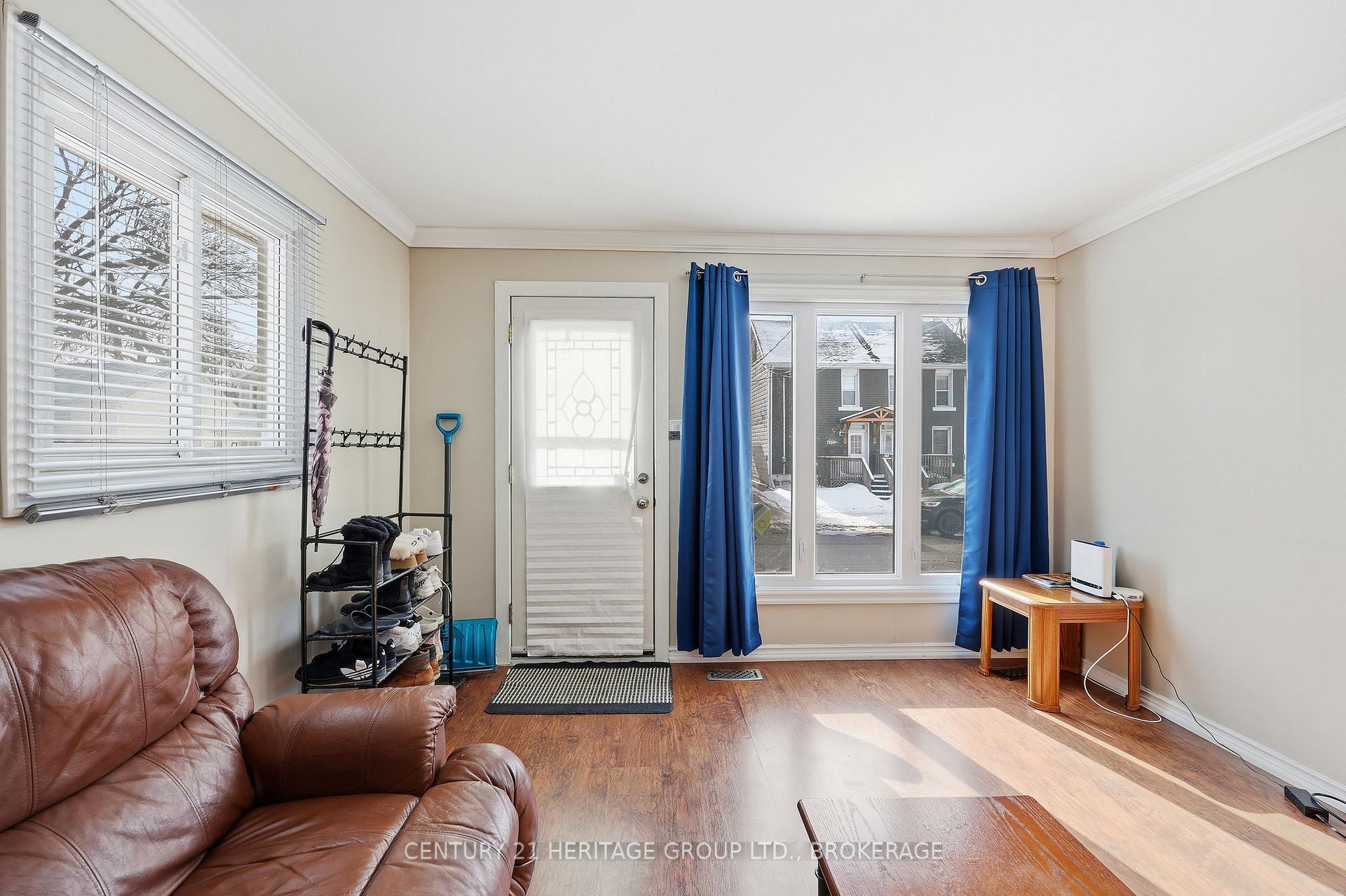 Photo 5 of 149 Pine Street, Kingston, East of Sir John A. Blvd — HOMEH