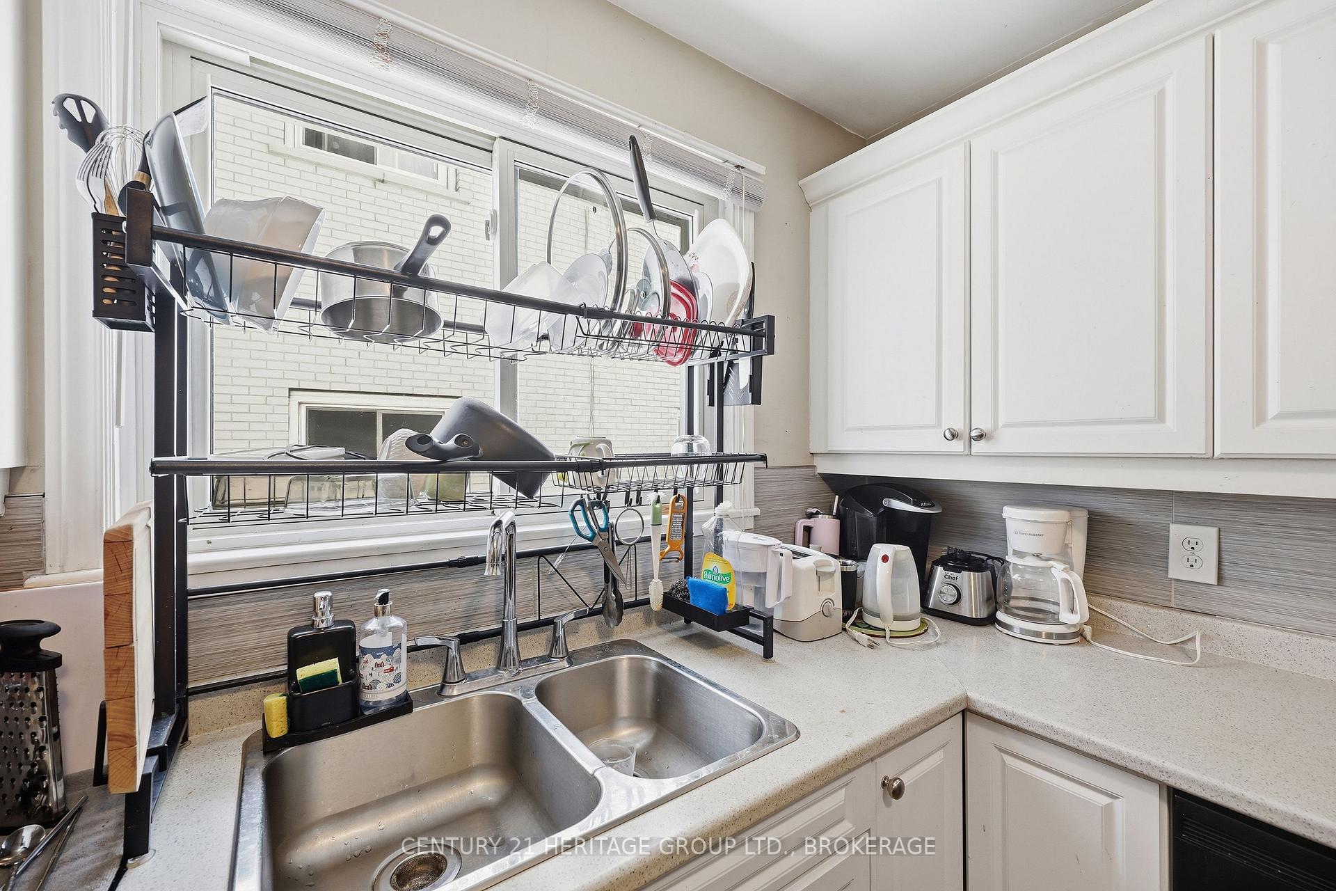 Photo 10 of 149 Pine Street, Kingston, East of Sir John A. Blvd — HOMEH