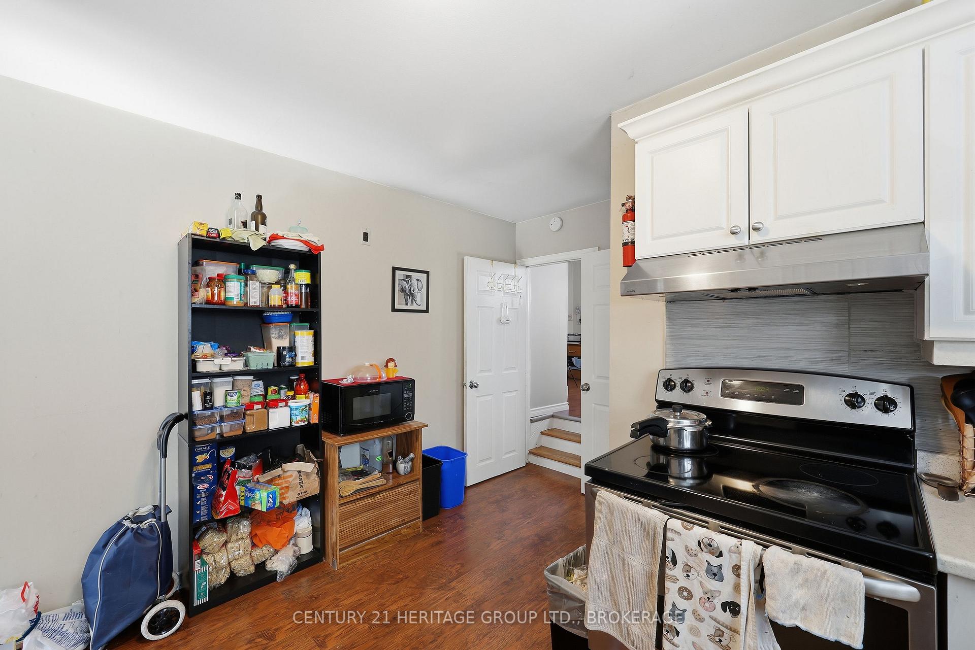 Photo 11 of 149 Pine Street, Kingston, East of Sir John A. Blvd — HOMEH