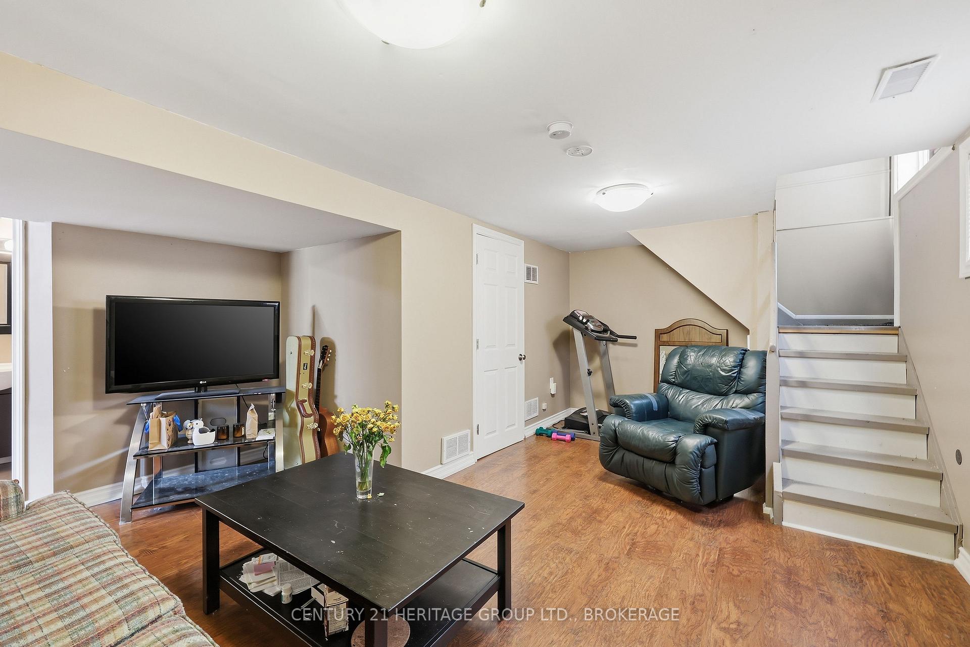 Photo 22 of 149 Pine Street, Kingston, East of Sir John A. Blvd — HOMEH