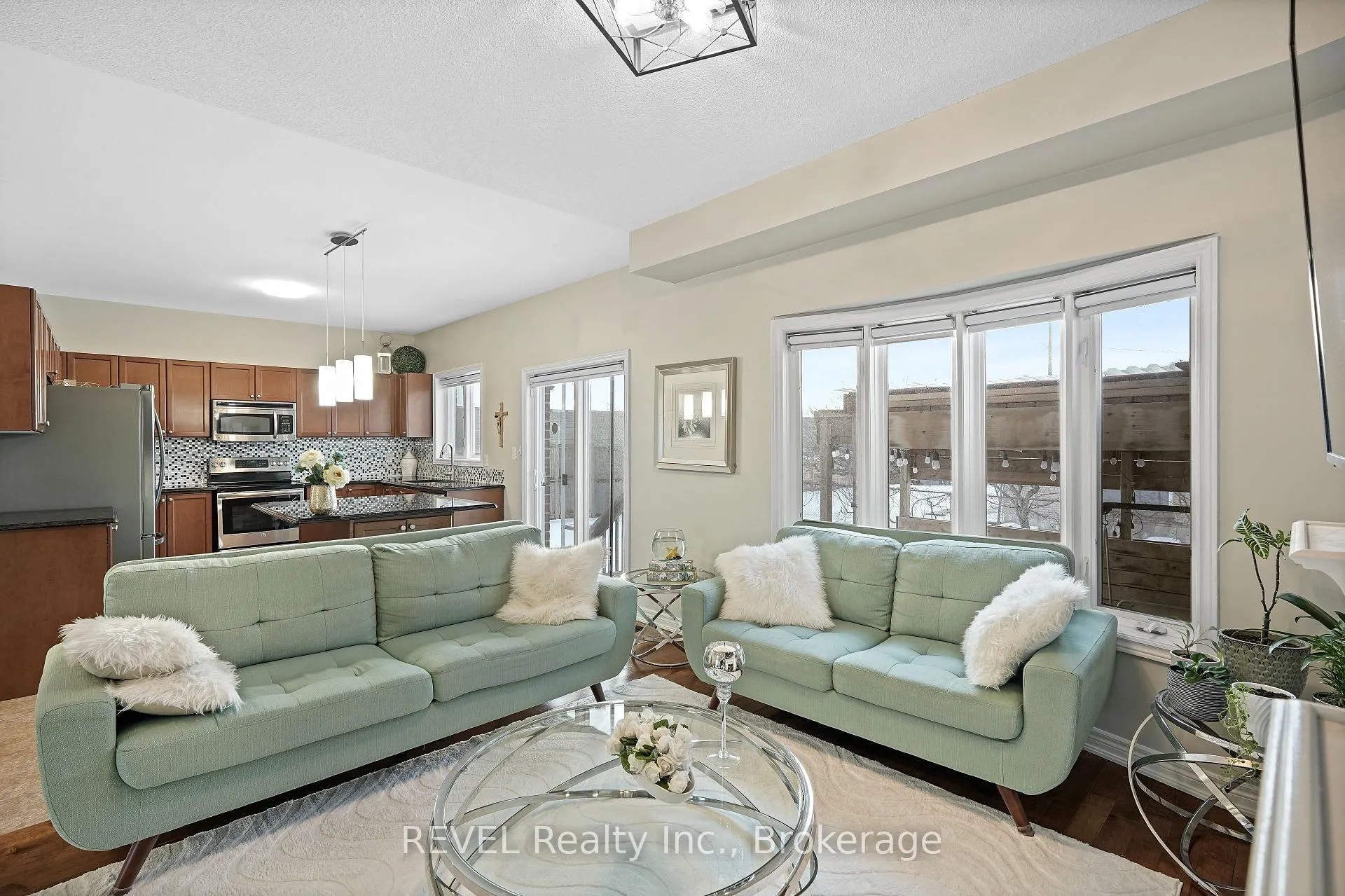 Photo 10 of 44 Sidare Court, Grimsby, Grimsby Beach — HOMEH