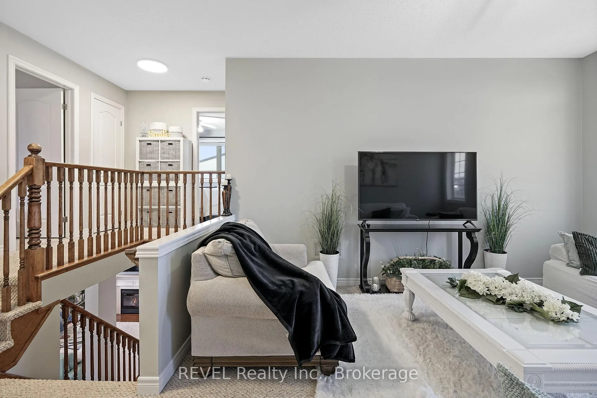 Photo 16 of 44 Sidare Court, Grimsby, Grimsby Beach — HOMEH